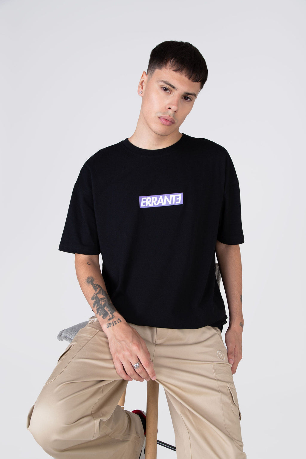 Polera Manga Corta Bare Minimun Negro ERRANTE