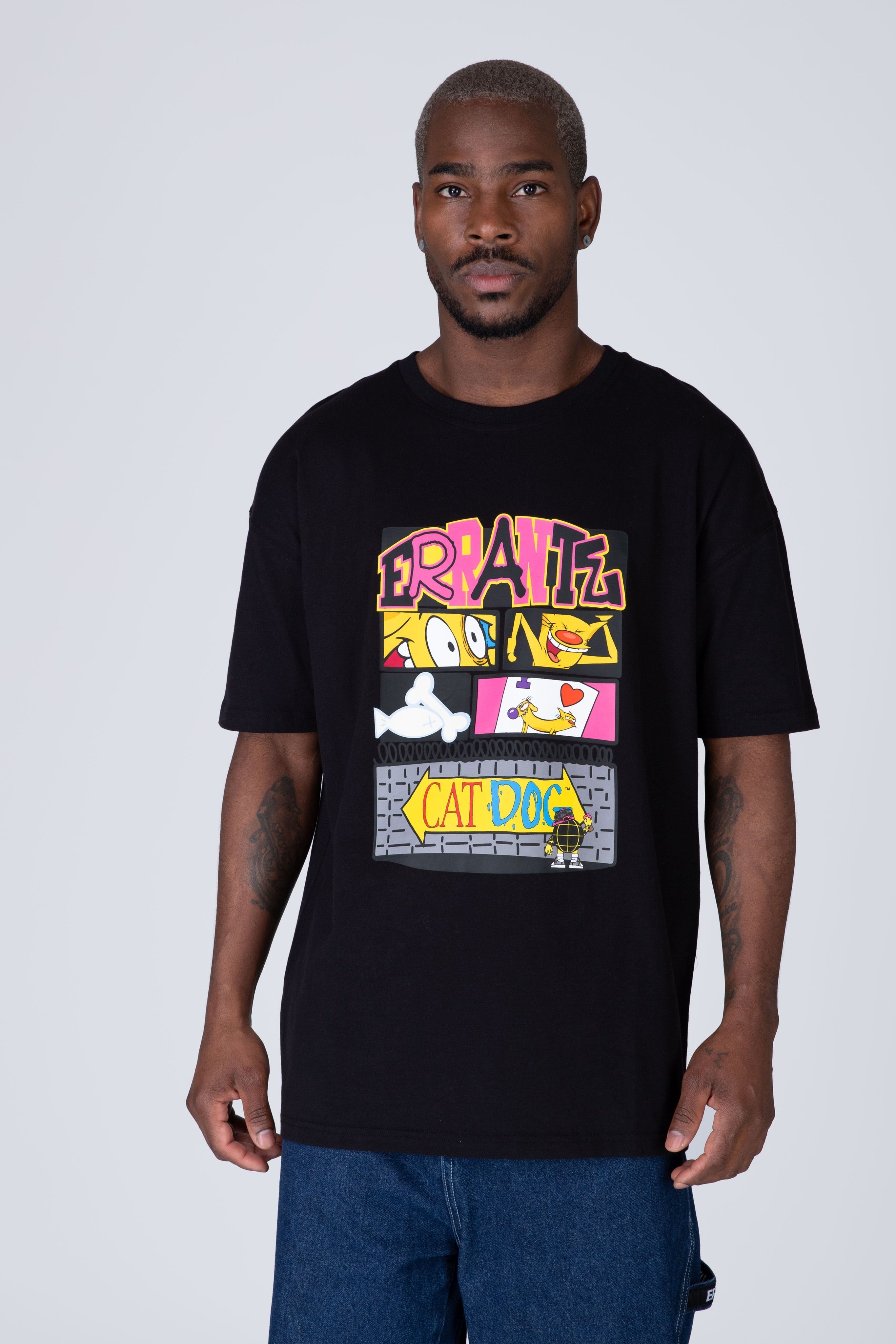 Polera Manga Corta Catdog Comic Negro ERRANTE