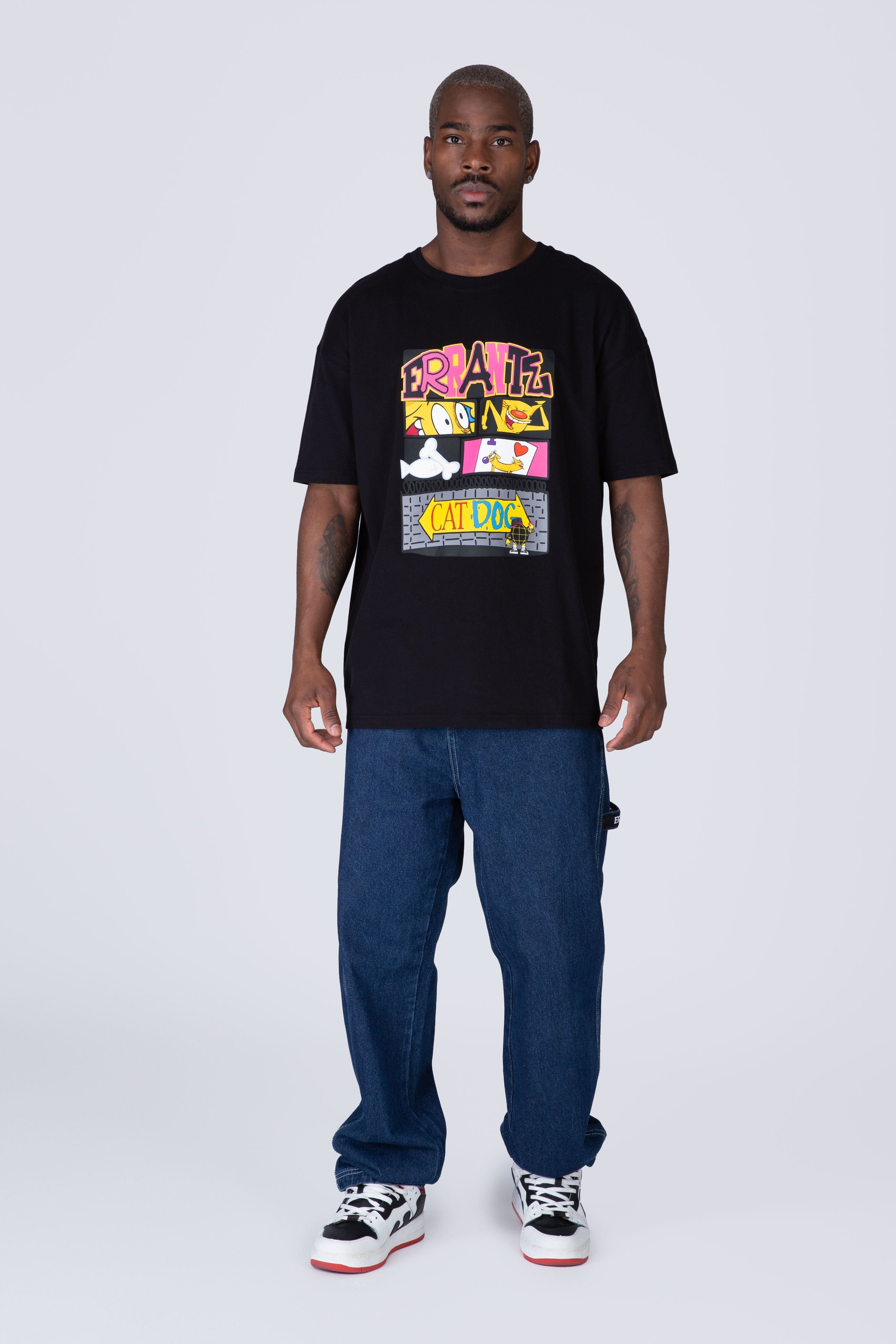 Polera Manga Corta Catdog Comic Negro ERRANTE