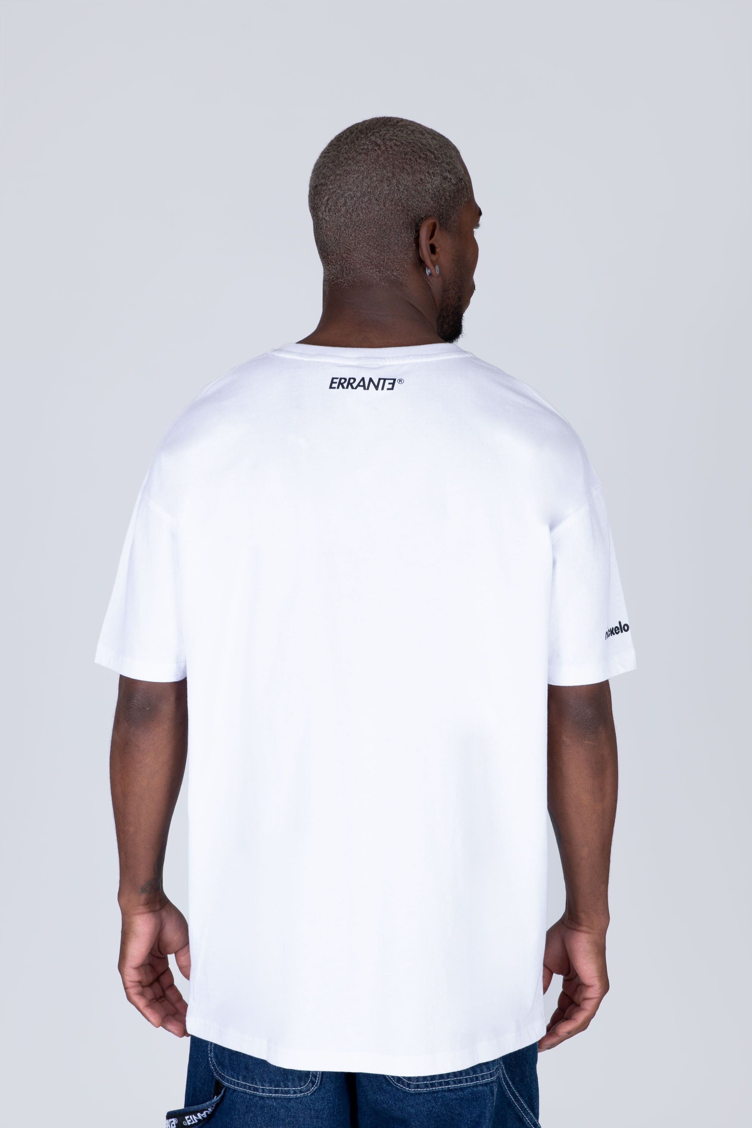 Polera Manga Corta Catdog Magazine Blanco ERRANTE