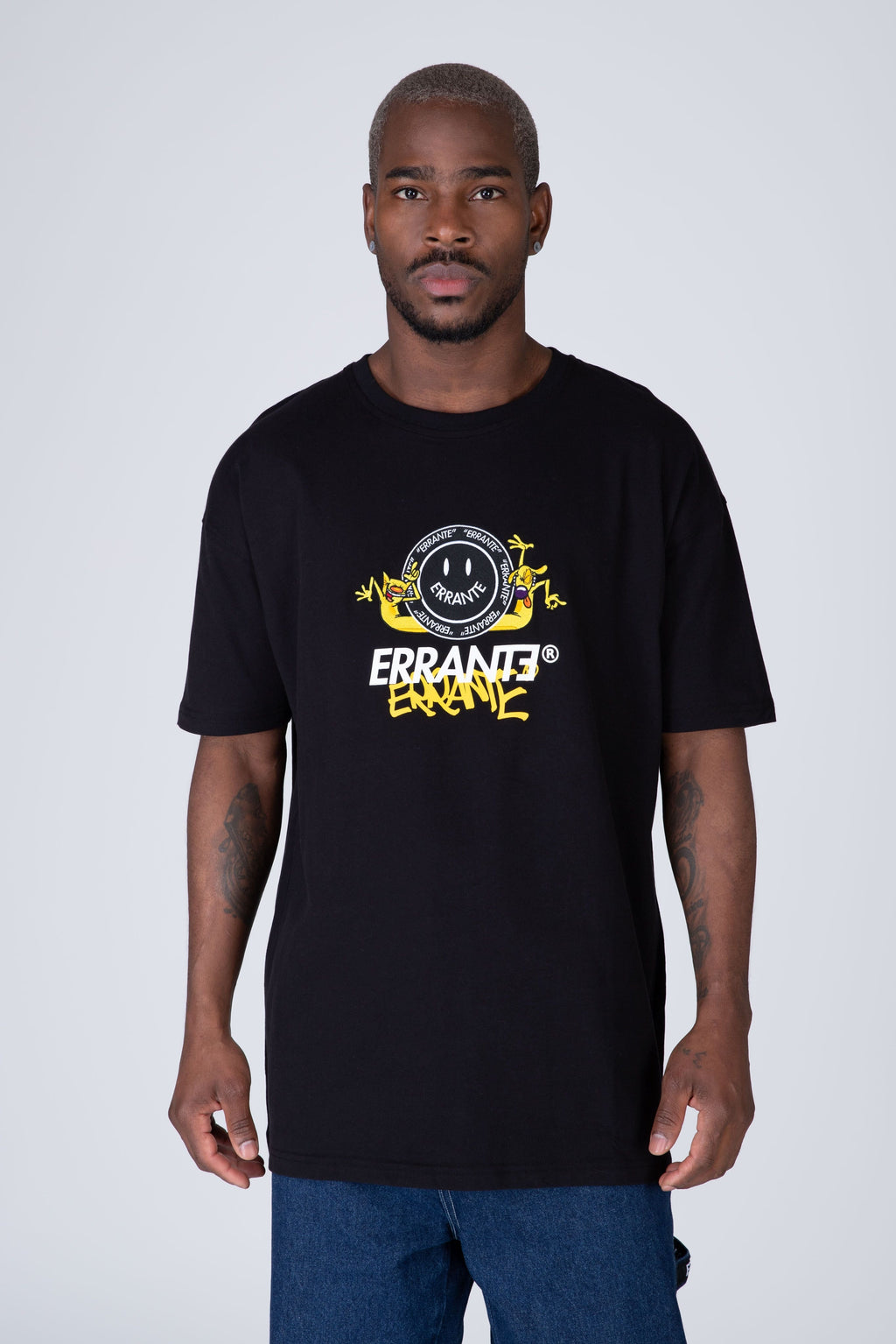 Polera Manga Corta Catdog Energy Negro ERRANTE