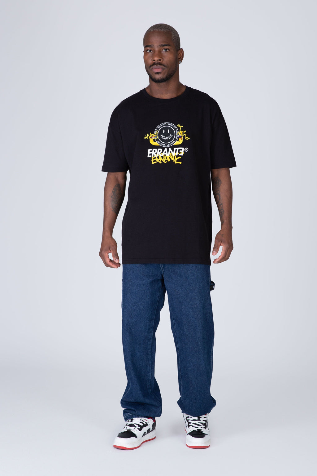 Polera Manga Corta Catdog Energy Negro ERRANTE