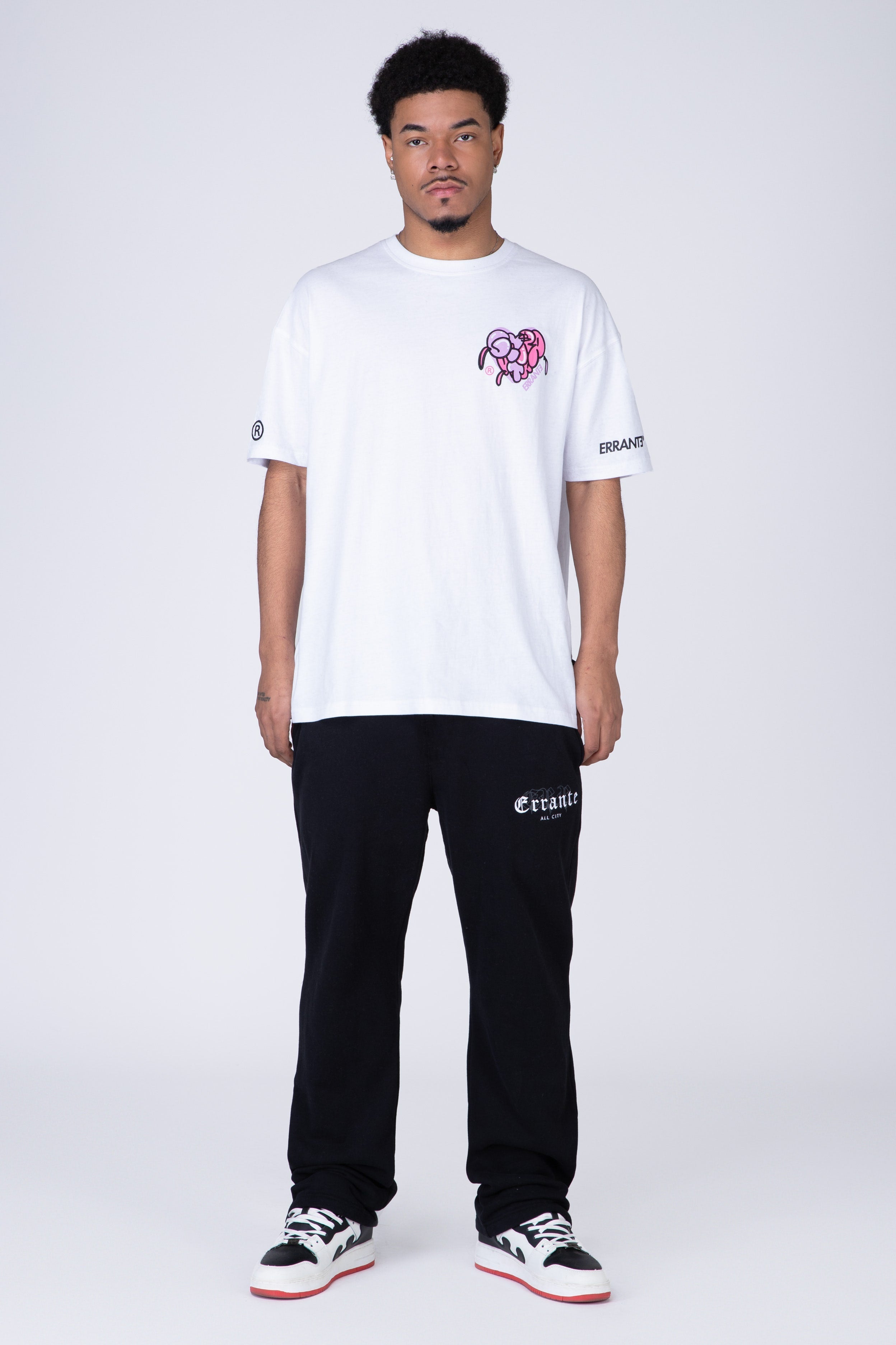 Jogger Regular Snaps Negro ERRANTE