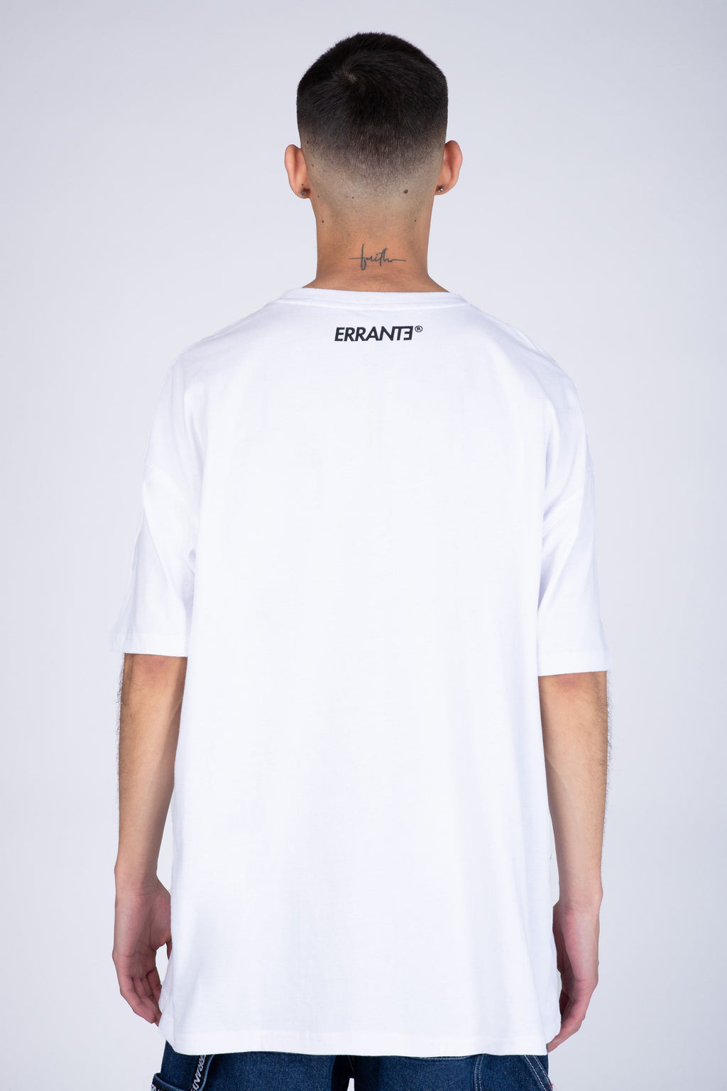 Polera Manga Corta Snaps Blanco ERRANTE