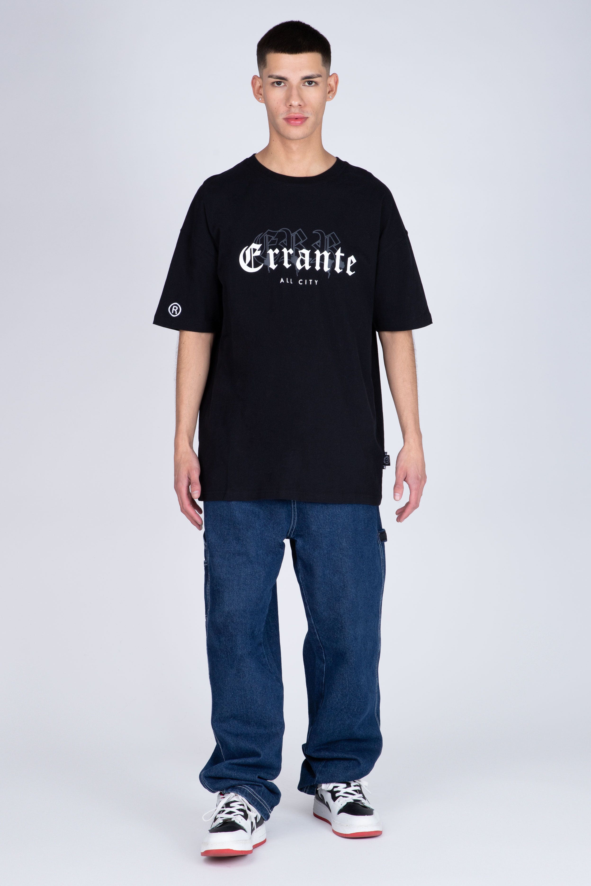 Polera Manga Corta Snaps Negro ERRANTE