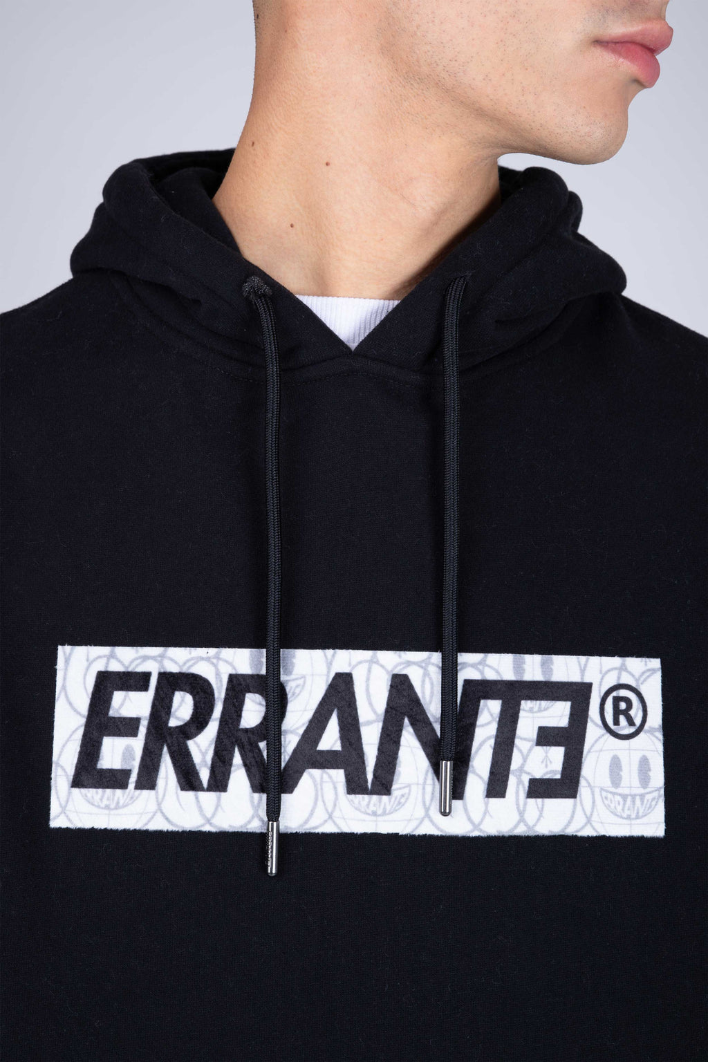 Poleron Hood Box Negro ERRANTE