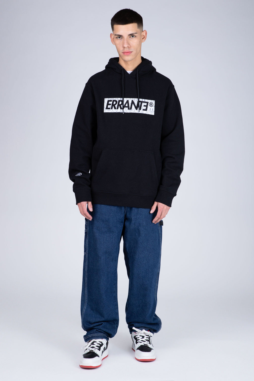 Poleron Hood Box Negro ERRANTE
