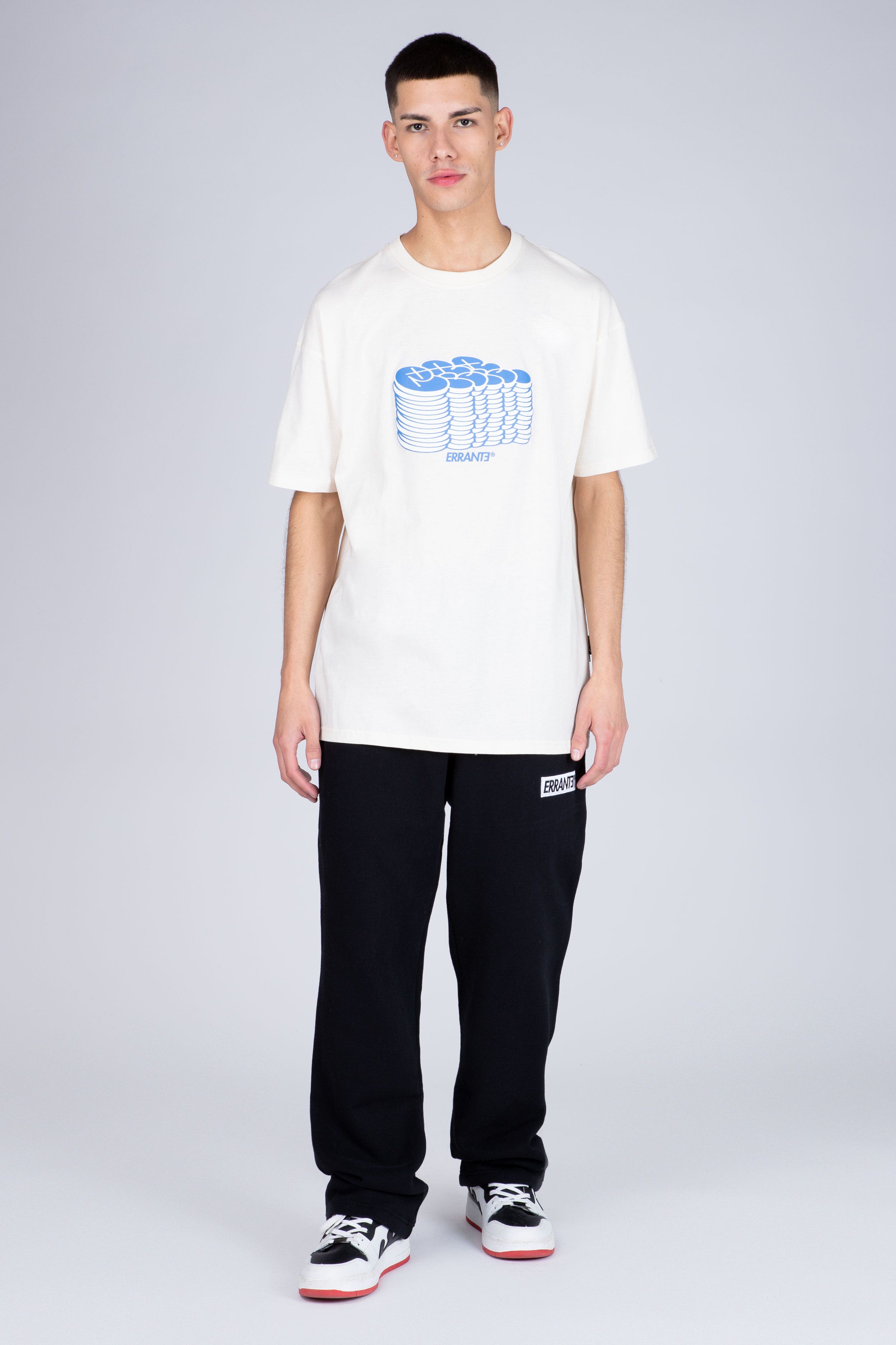 Jogger Regular Box Negro ERRANTE