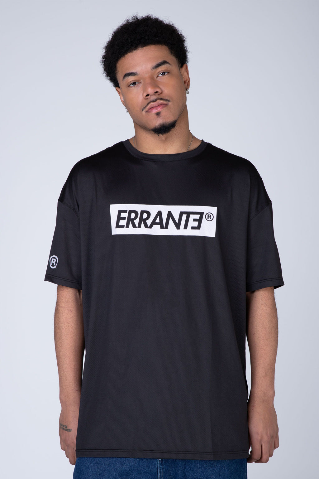 Polera Manga Corta Box Mesh Negro ERRANTE
