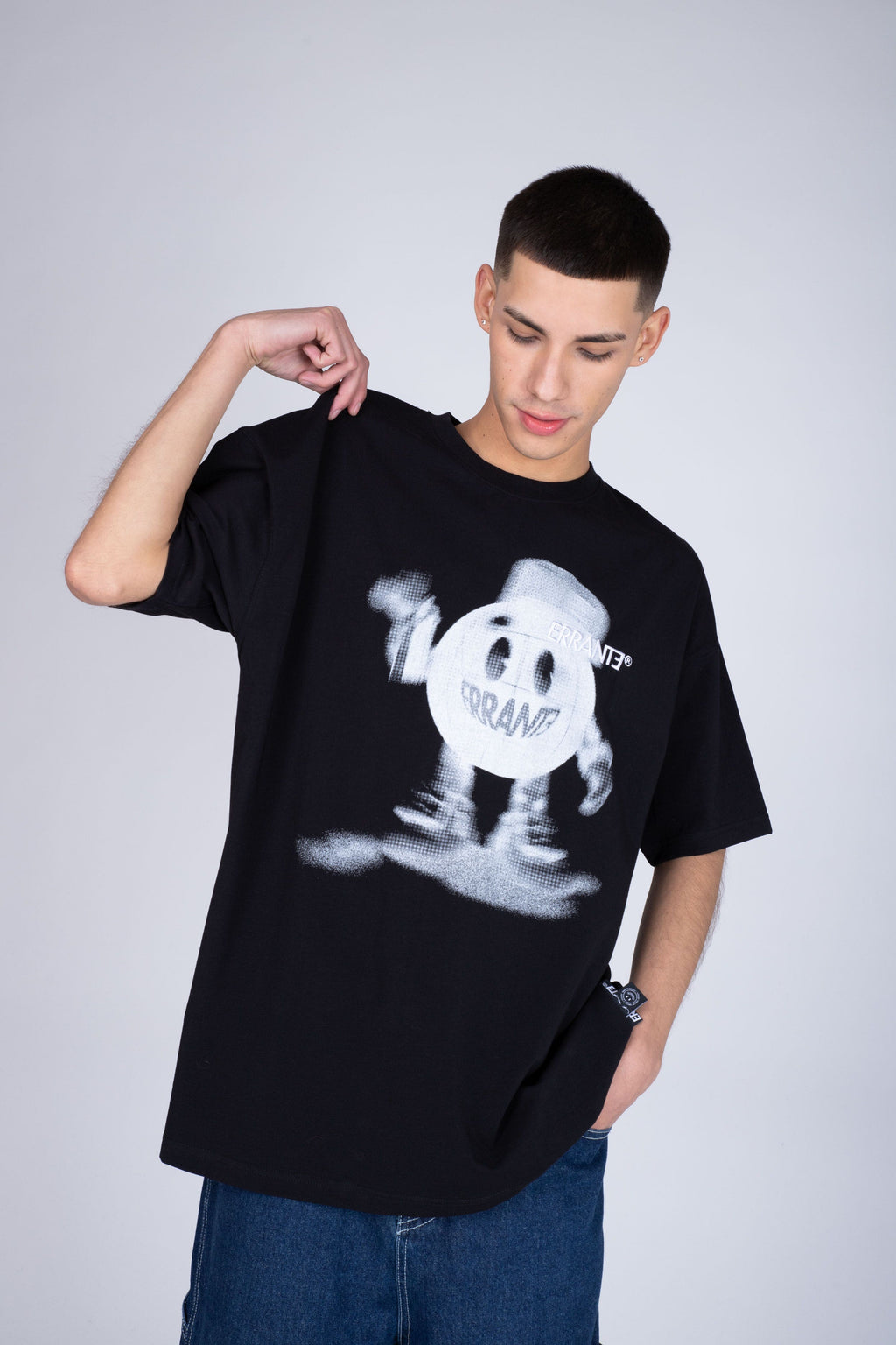 Polera Manga Corta Pixel Negro ERRANTE