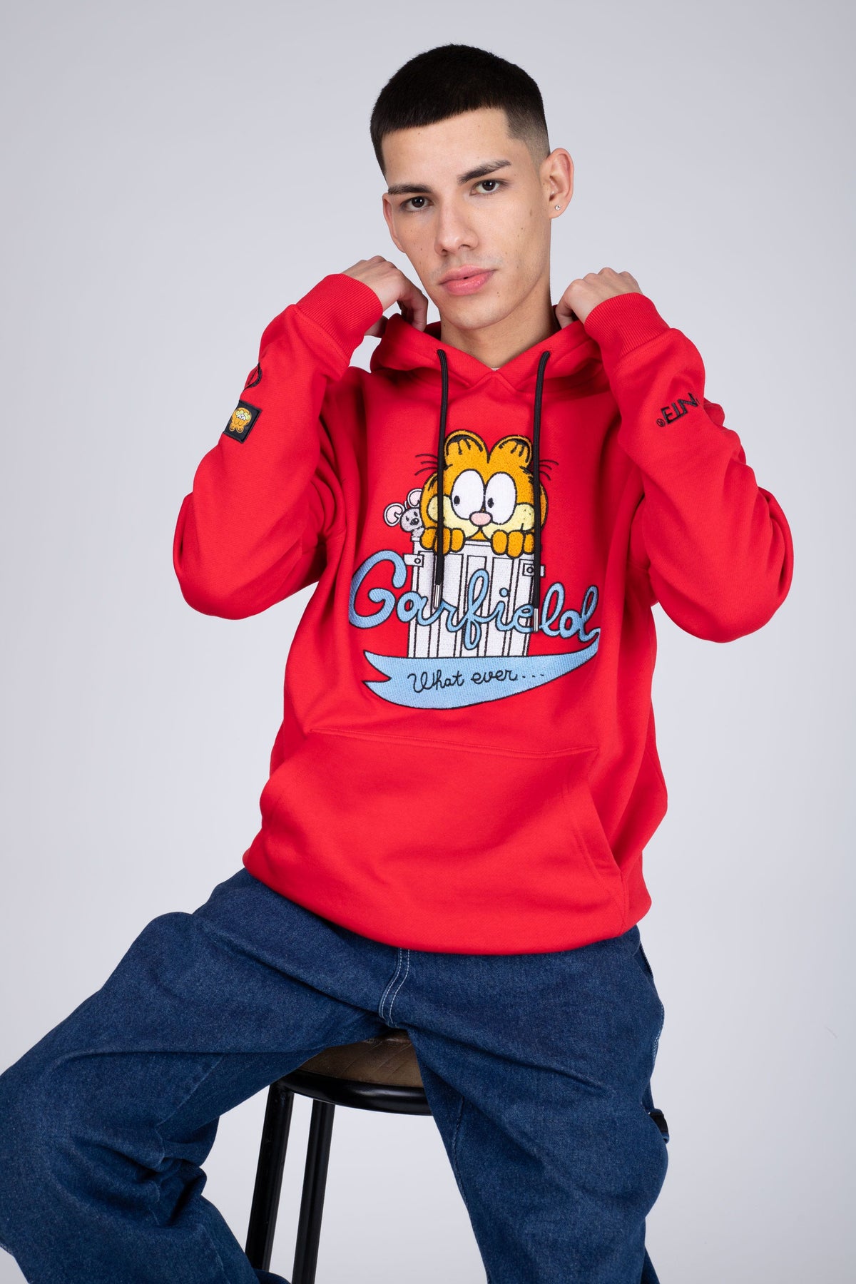 Poleron Hood Garfield Garbage Rojo ERRANTE