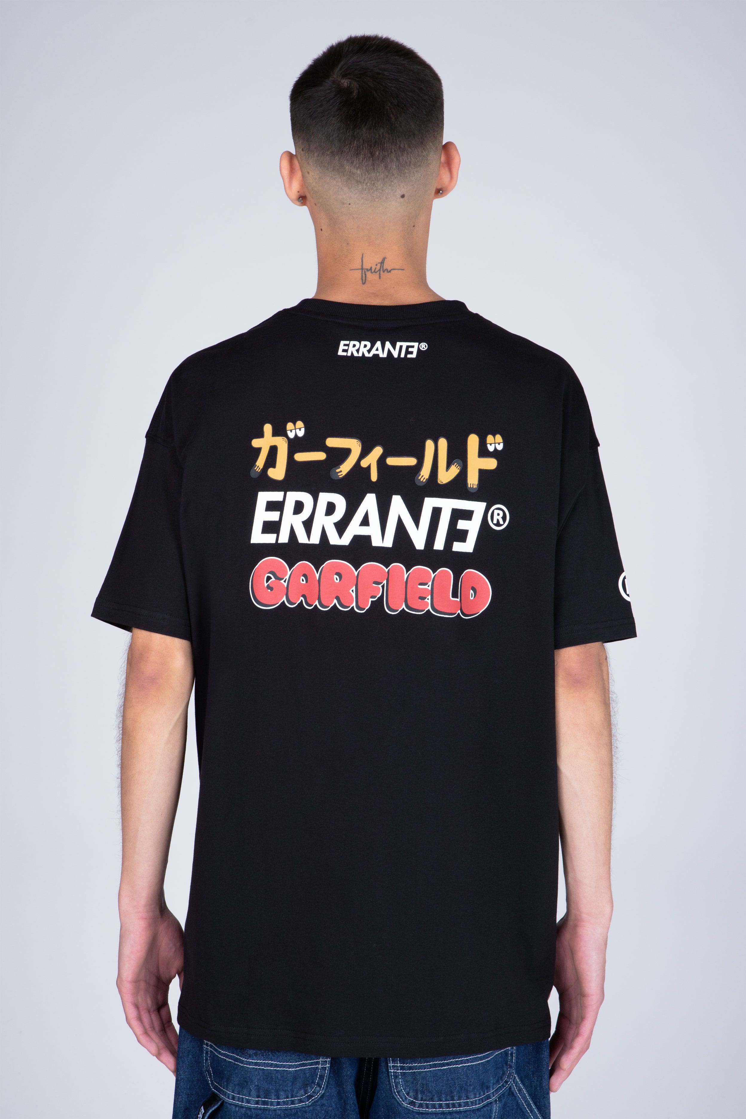Polera Manga Corta Garfield O'Clock Negro ERRANTE