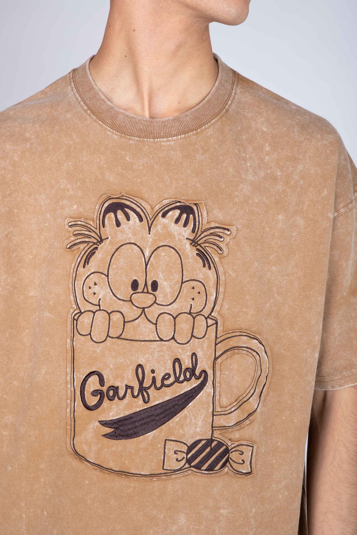 Polera Manga Corta Garfield Mug Café ERRANTE