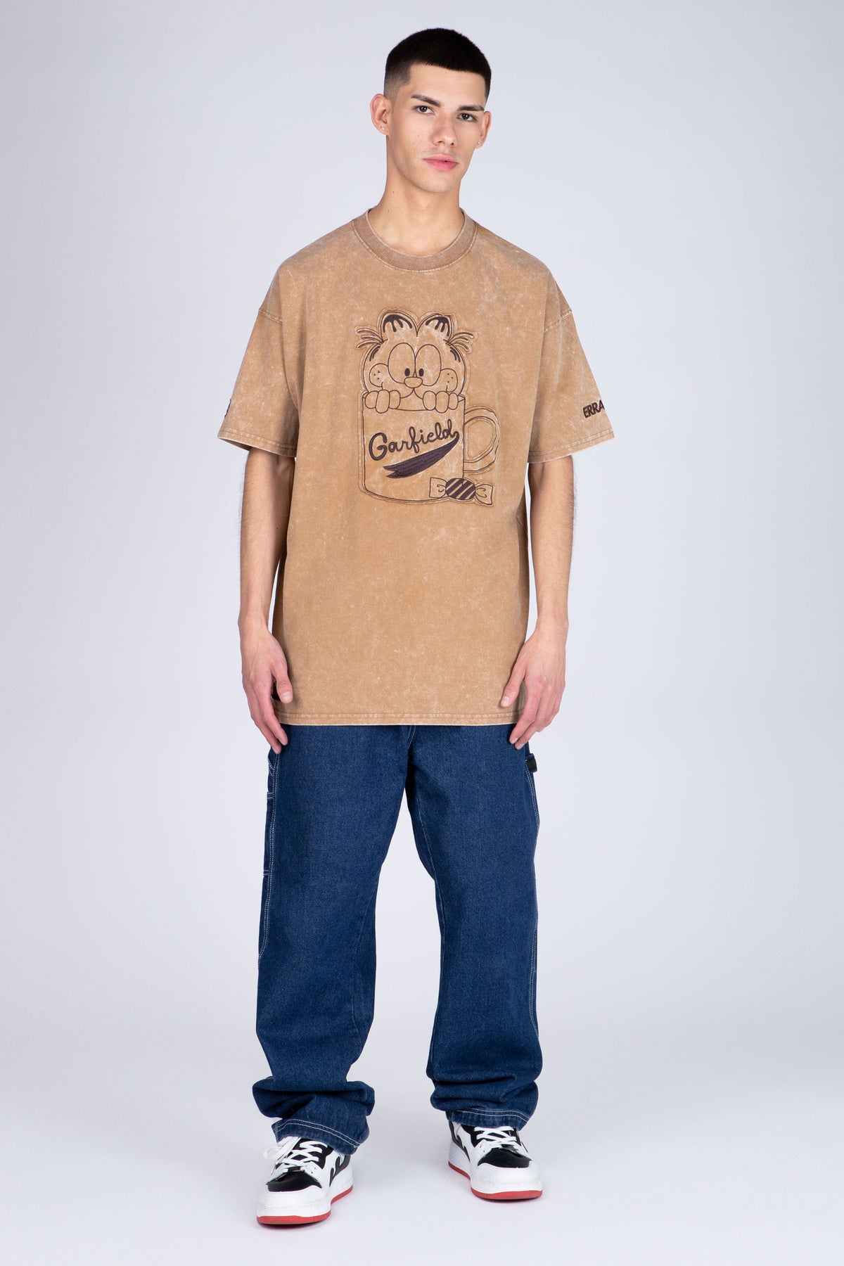 Polera Manga Corta Garfield Mug Café ERRANTE
