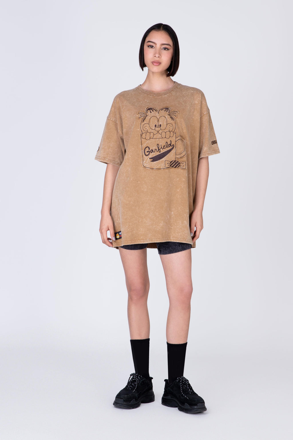 Polera Manga Corta Garfield Mug Café ERRANTE