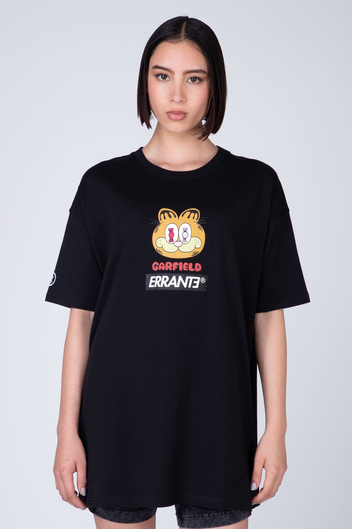 Polera Manga Corta Garfield Doodles Food Negro ERRANTE
