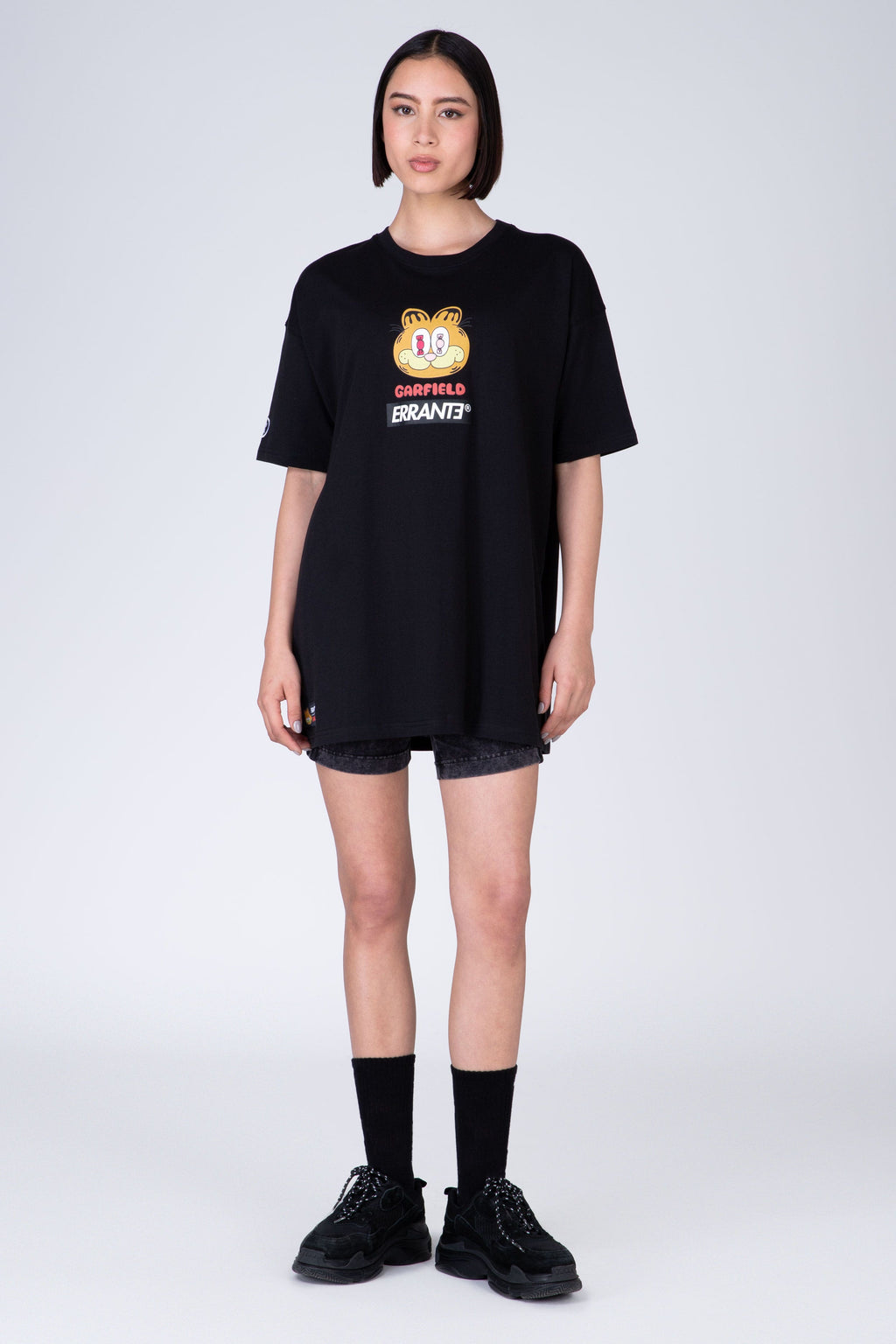 Polera Manga Corta Garfield Doodles Food Negro ERRANTE