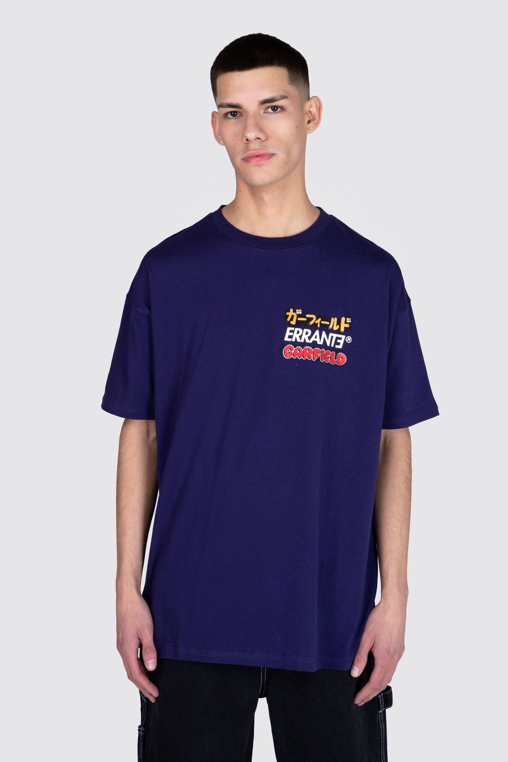 Polera Manga Corta Garfield Doodles Tower Morado ERRANTE