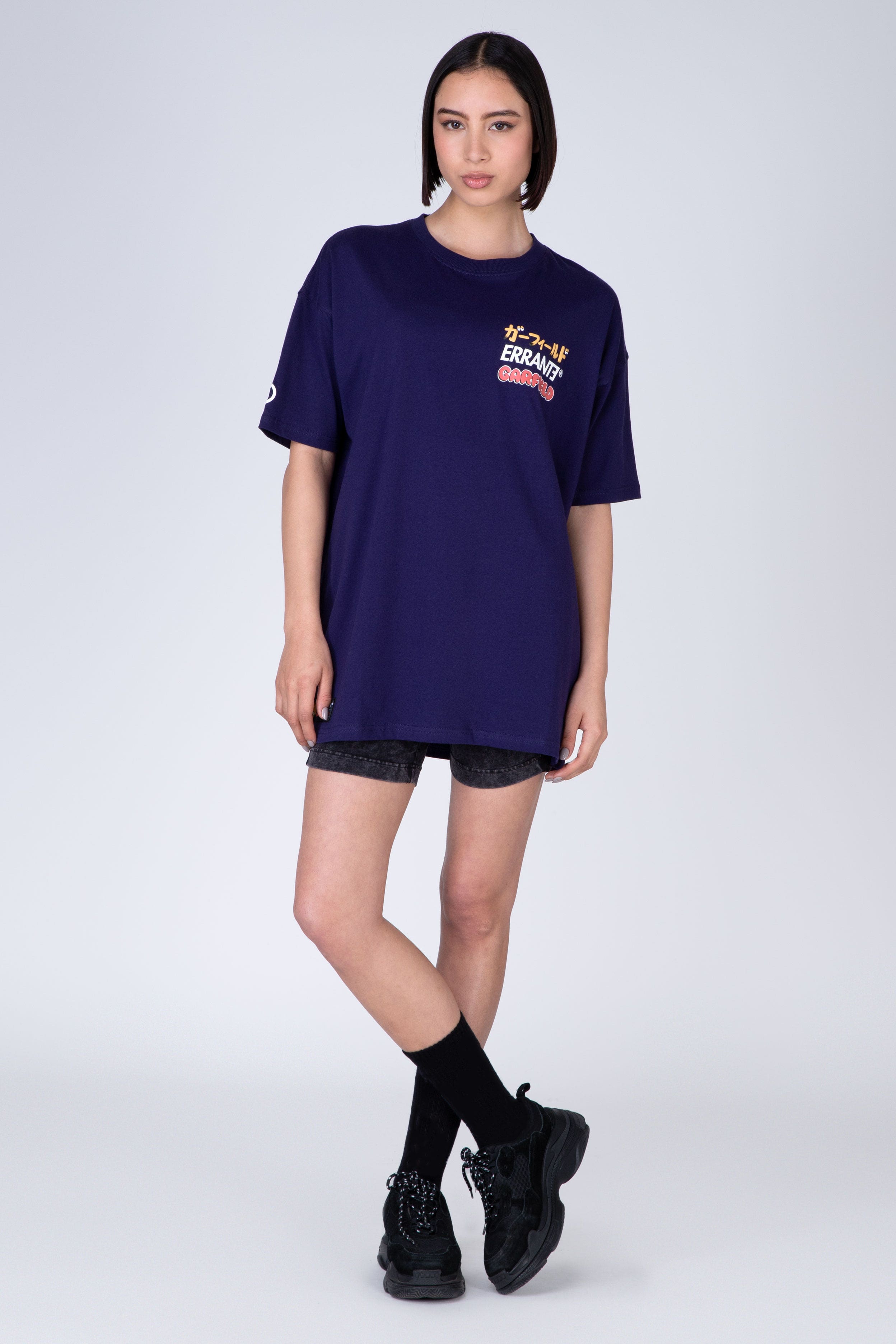 Polera Manga Corta Garfield Doodles Tower Morado ERRANTE