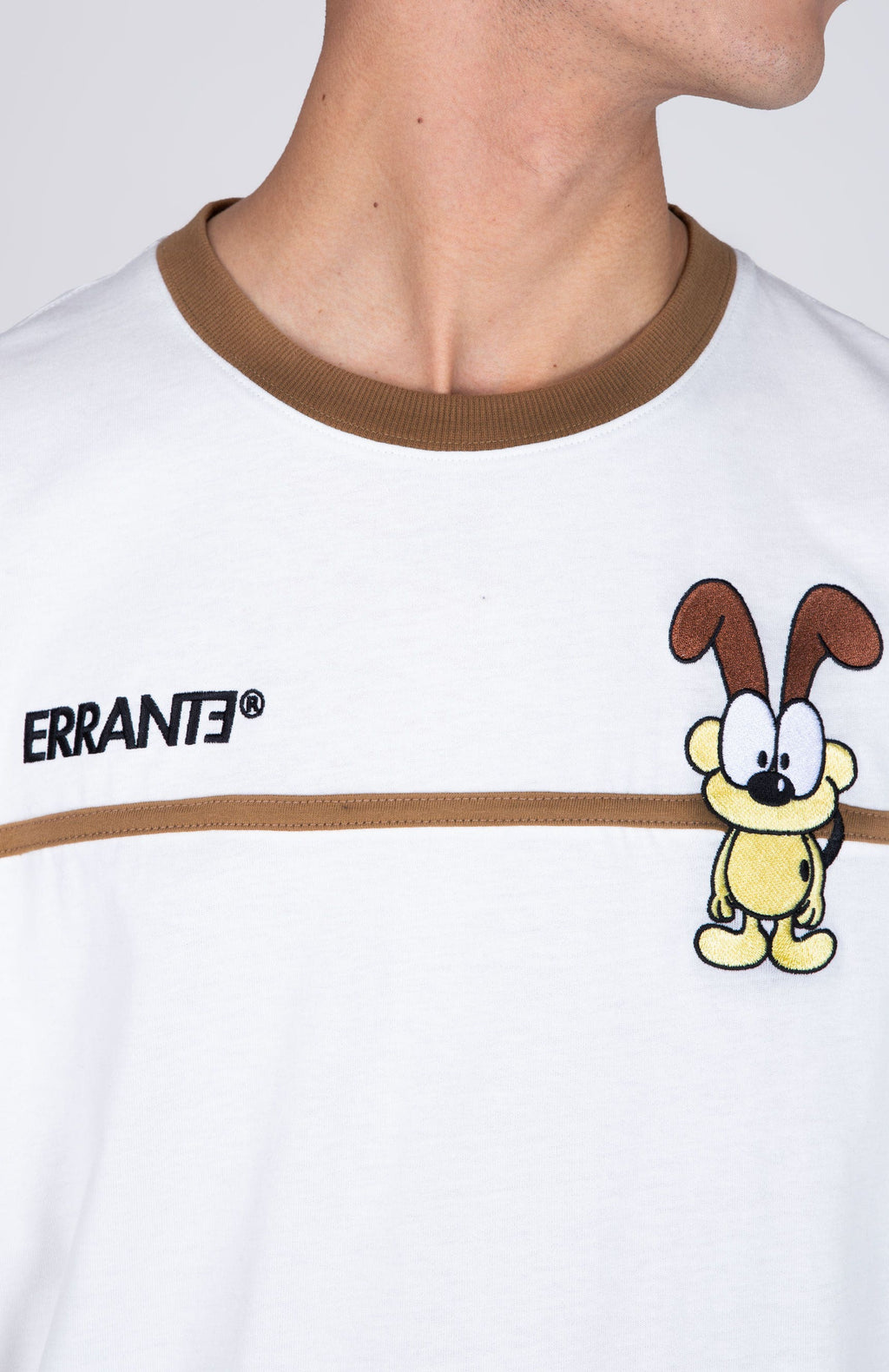 Polera Manga Corta Garfield Idle Beige ERRANTE