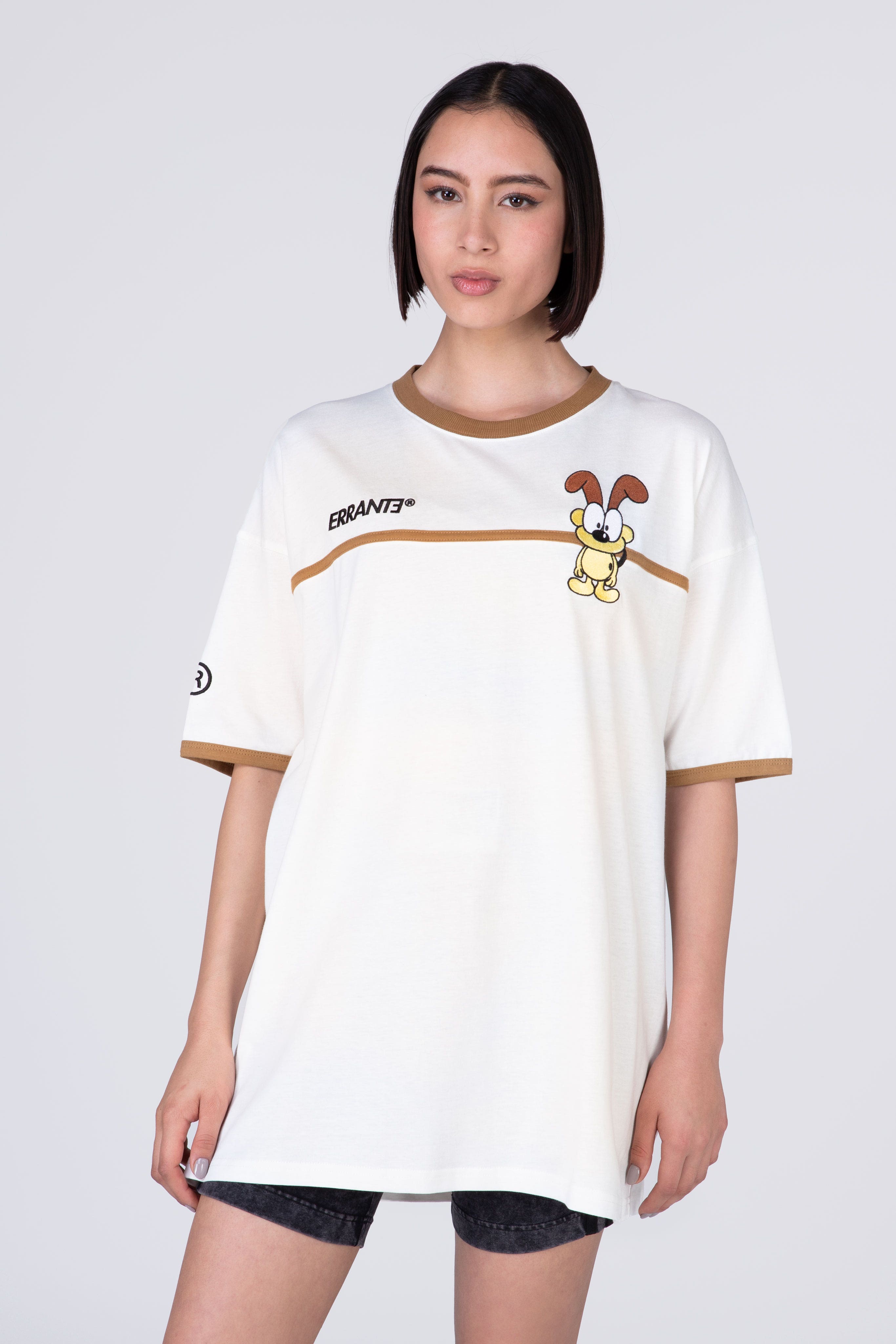 Polera Manga Corta Garfield Idle Beige ERRANTE