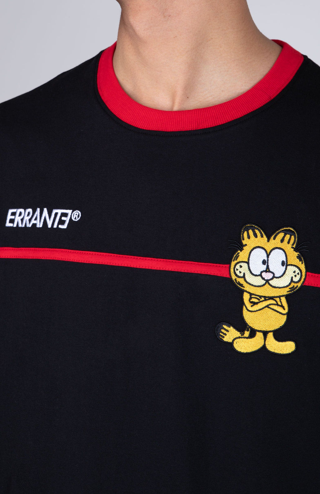 Polera Manga Corta Garfield Idle Negro ERRANTE