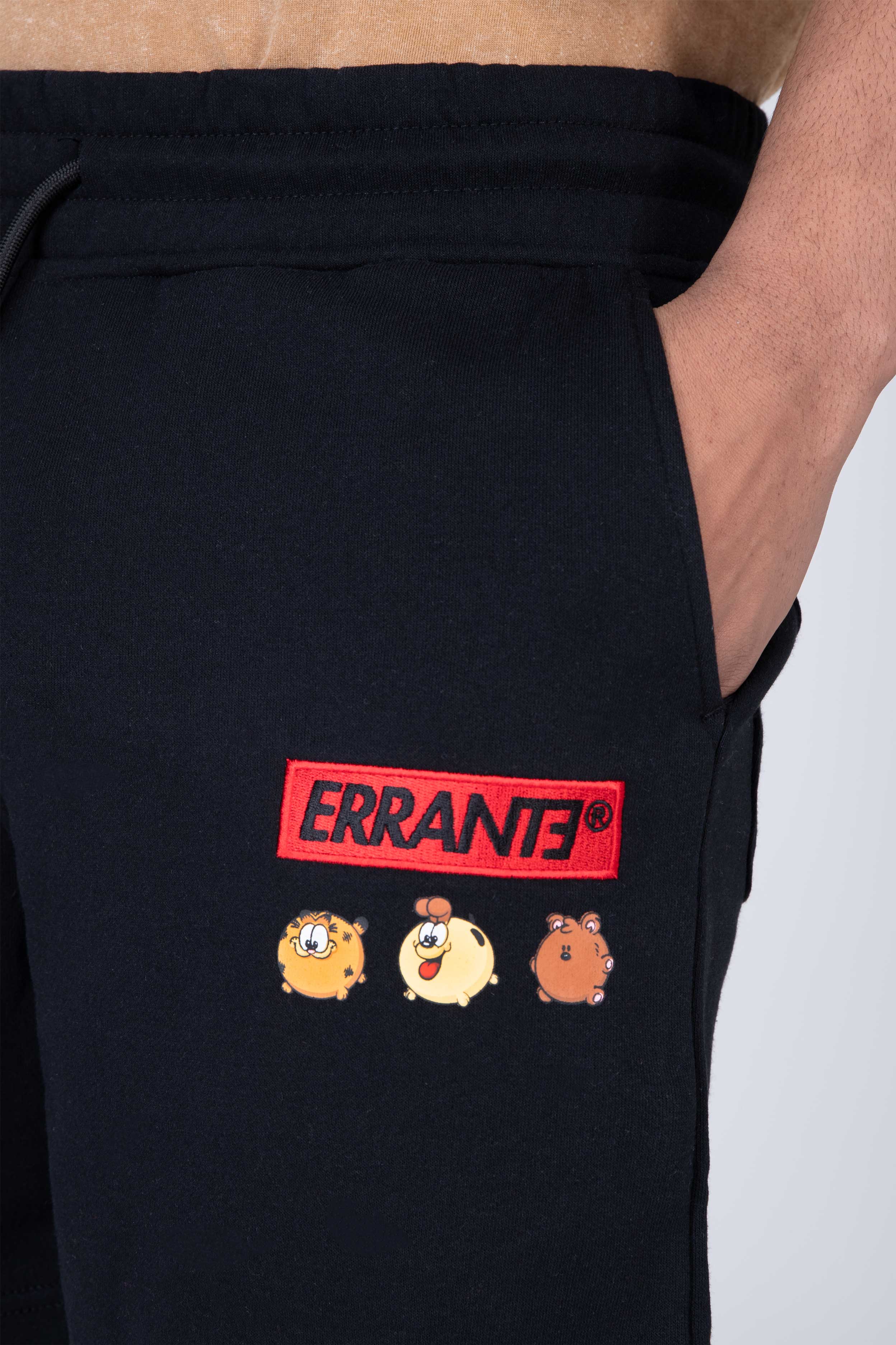 Short Garfield Stuffed Negro ERRANTE