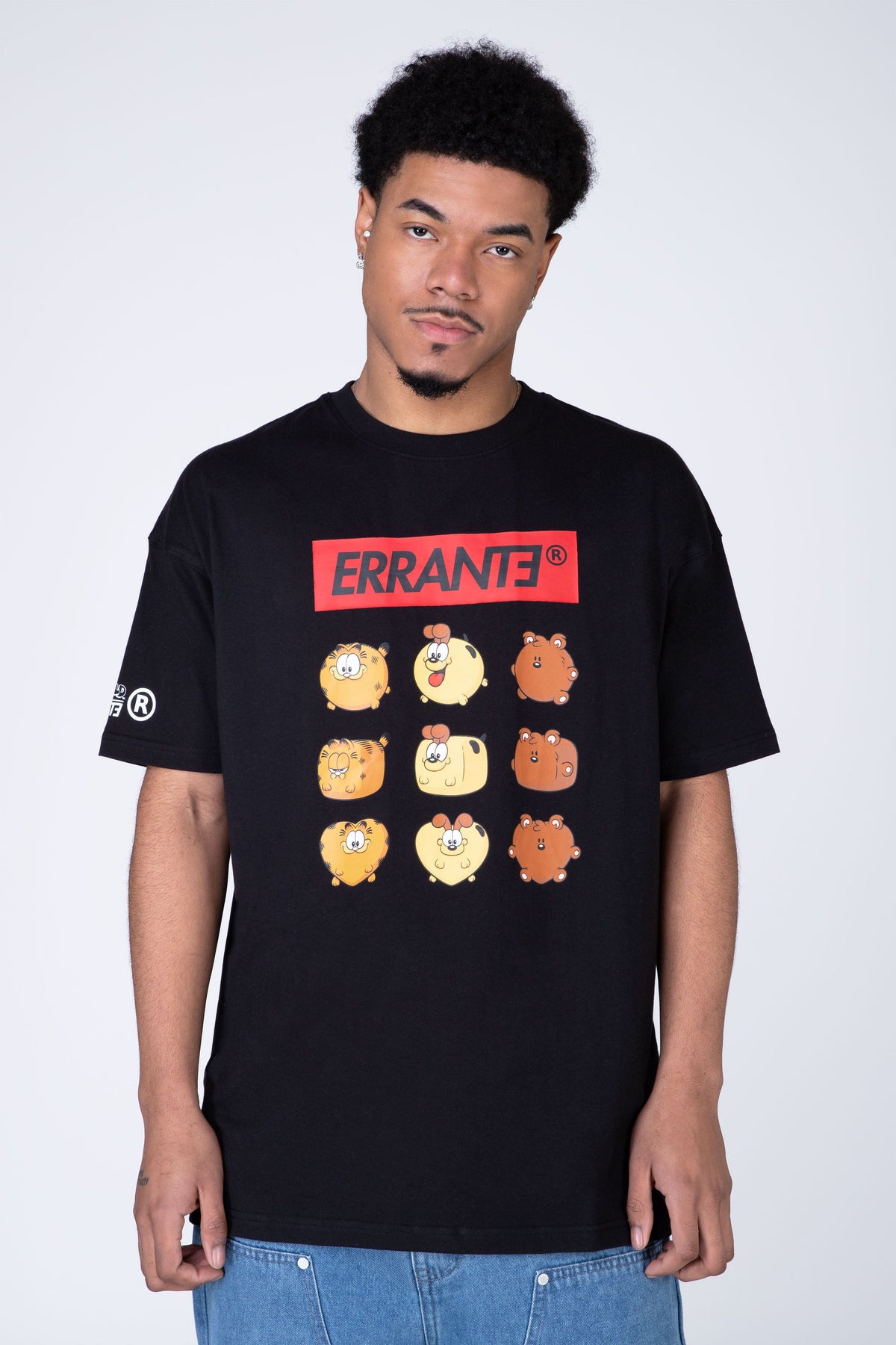 Polera Manga Corta Garfield Stuffed Negro ERRANTE