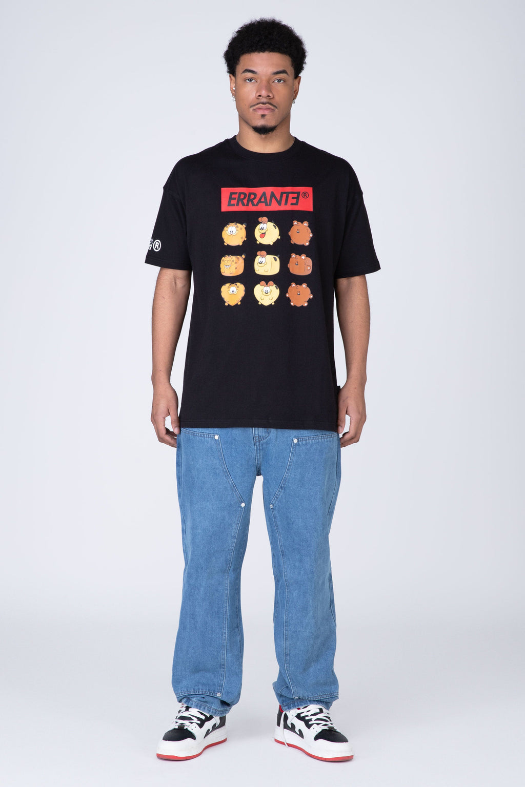 Polera Manga Corta Garfield Stuffed Negro ERRANTE