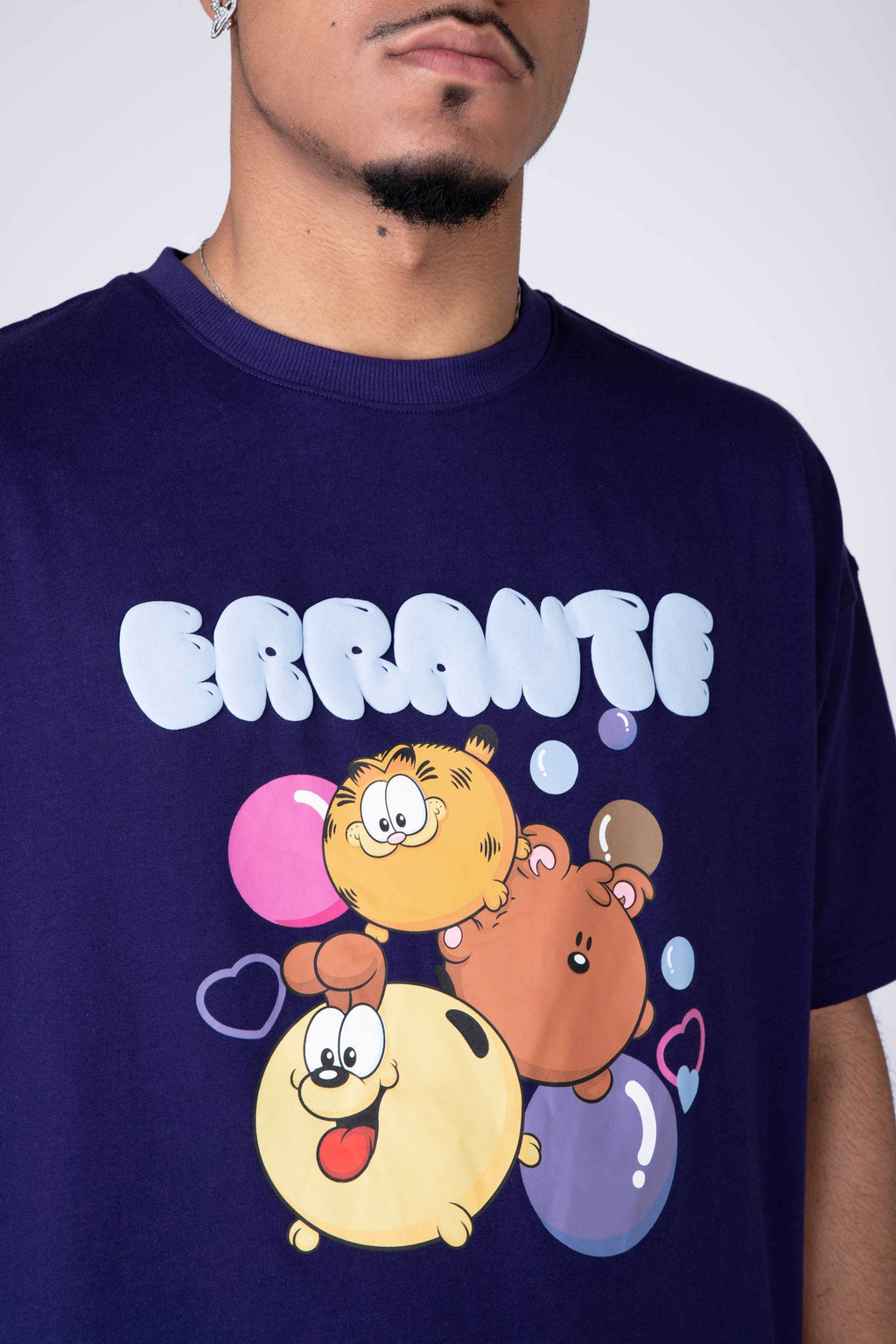 Polera Manga Corta Garfield Positivity Morado ERRANTE