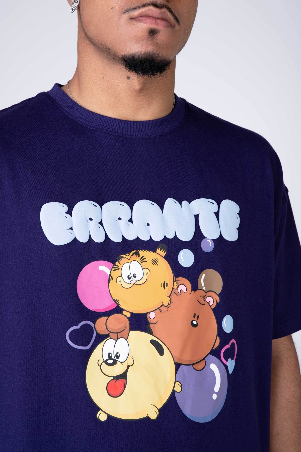Polera Manga Corta Garfield Positivity Morado ERRANTE