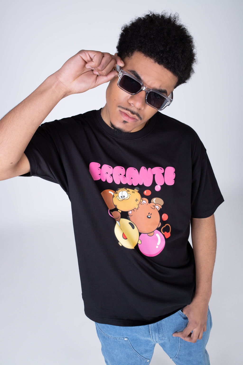 Polera Manga Corta Garfield Positivity Negro ERRANTE