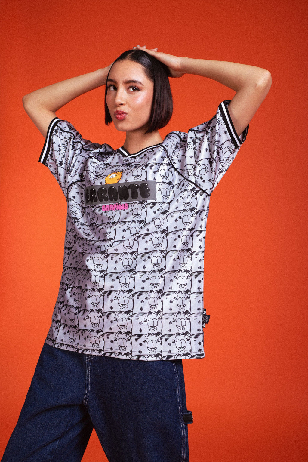 Camiseta Manga Corta Garfield Soccercat Gris ERRANTE
