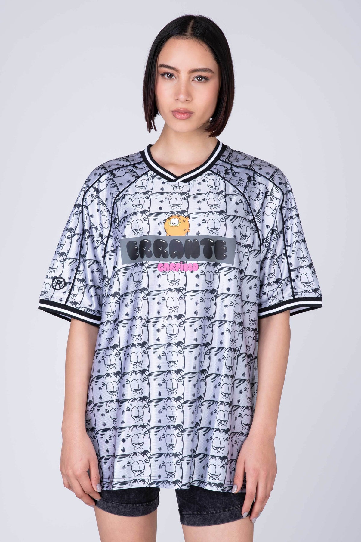 Camiseta Manga Corta Garfield Soccercat Gris ERRANTE