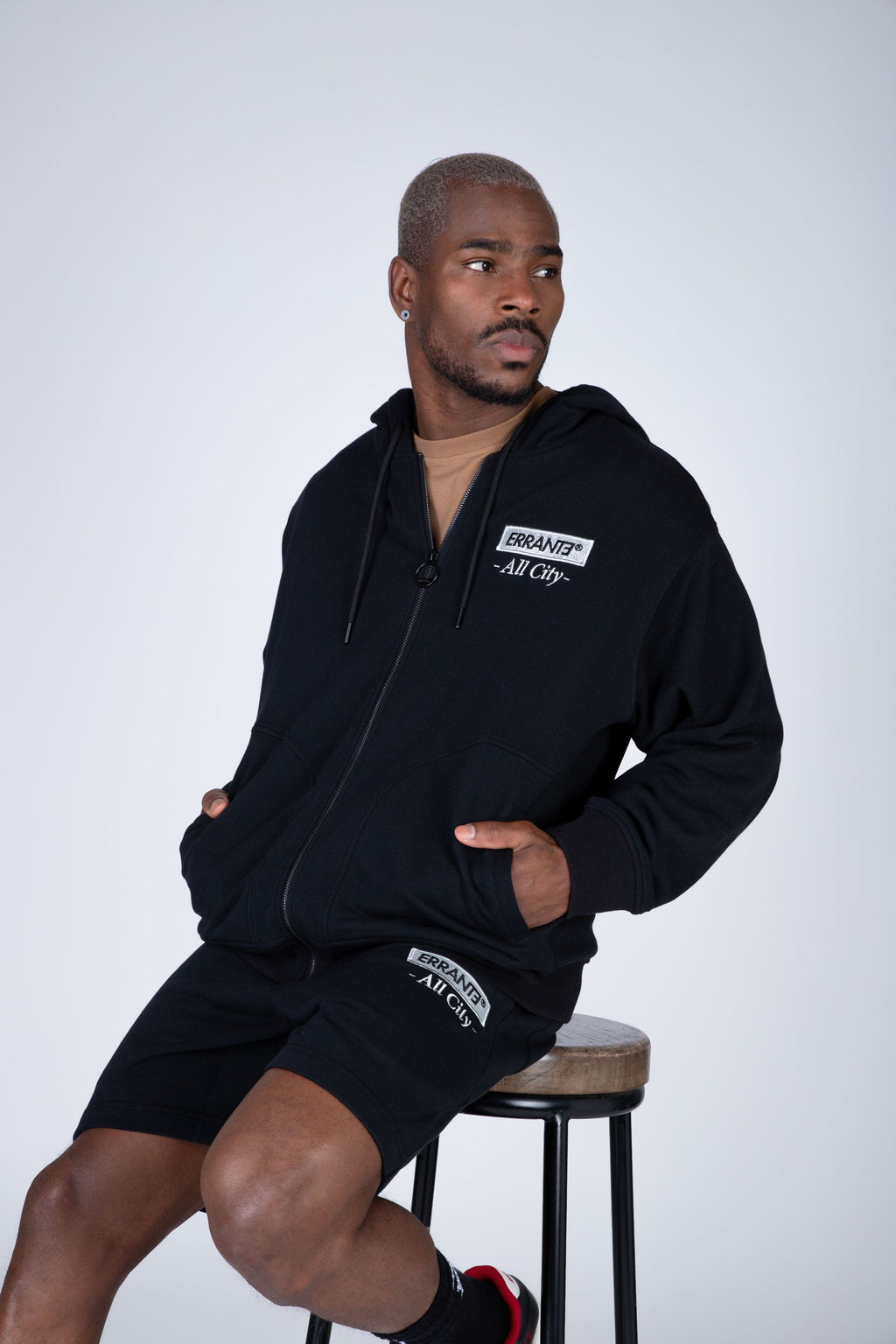 Poleron Zip Popcorn Negro ERRANTE