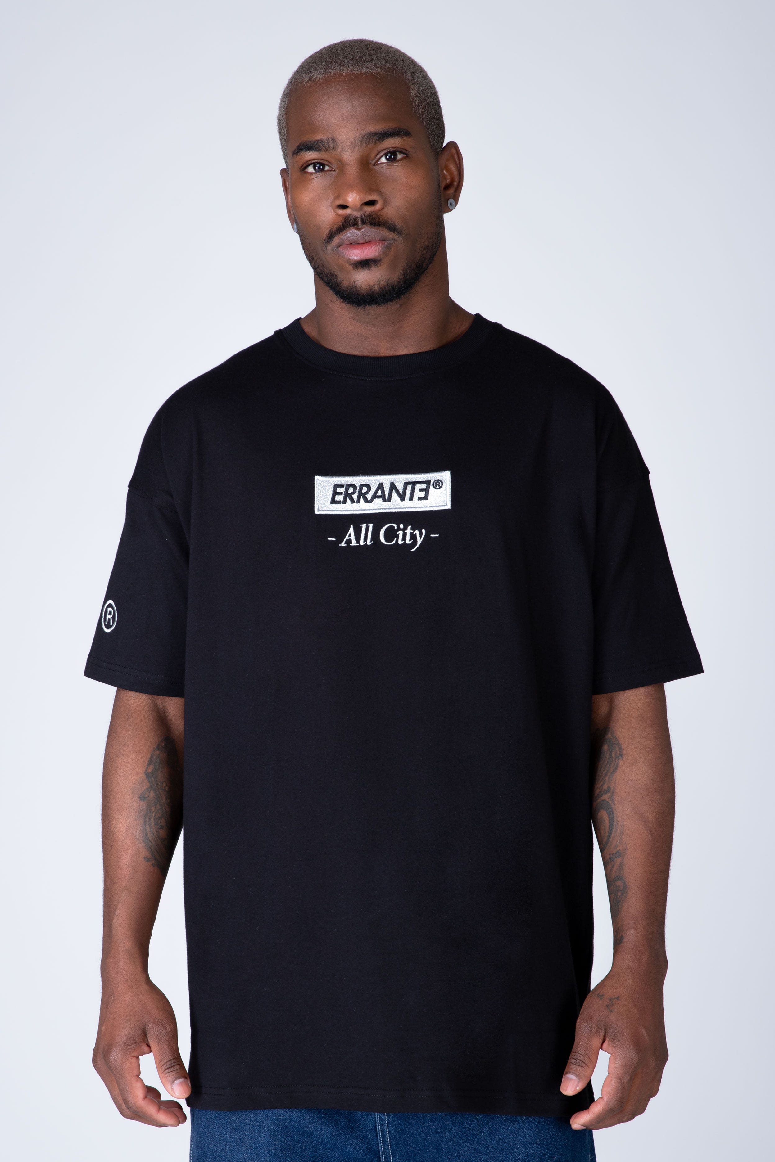 Polera Manga Corta Popcorn Negro ERRANTE