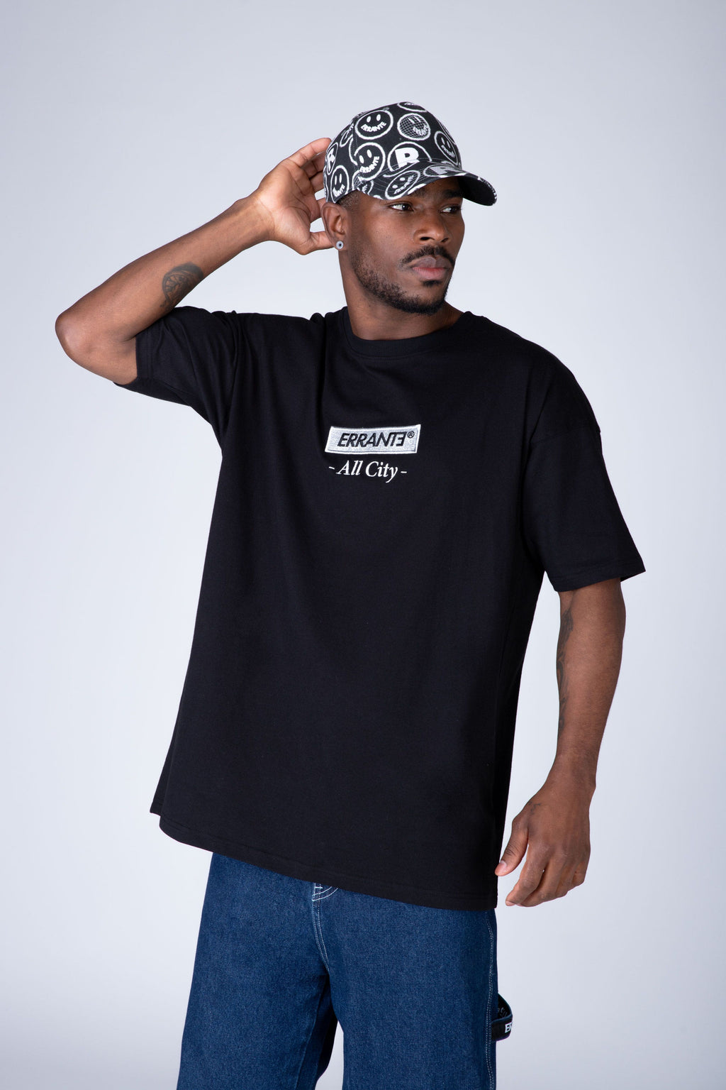 Polera Manga Corta Popcorn Negro ERRANTE