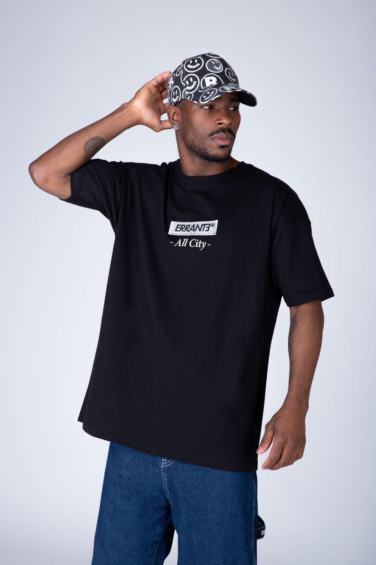Polera Manga Corta Popcorn Negro ERRANTE