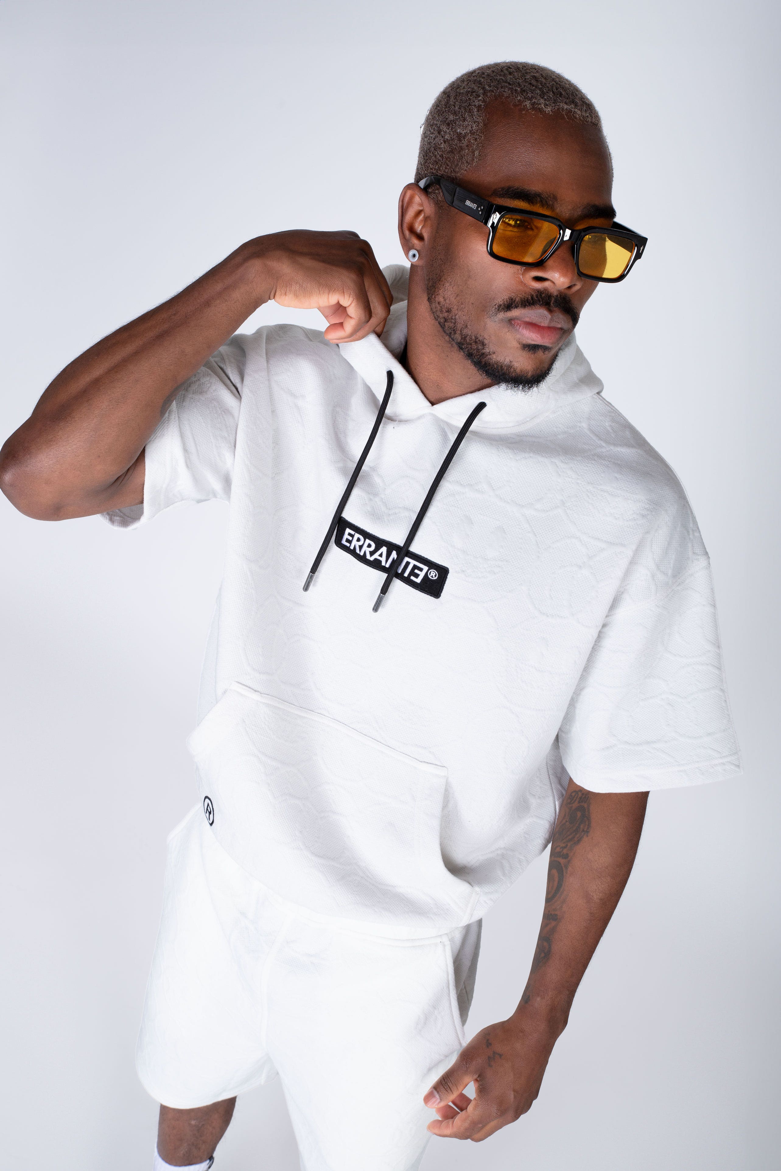 Poleron Hood Manga Corta Minder Dah Beige ERRANTE