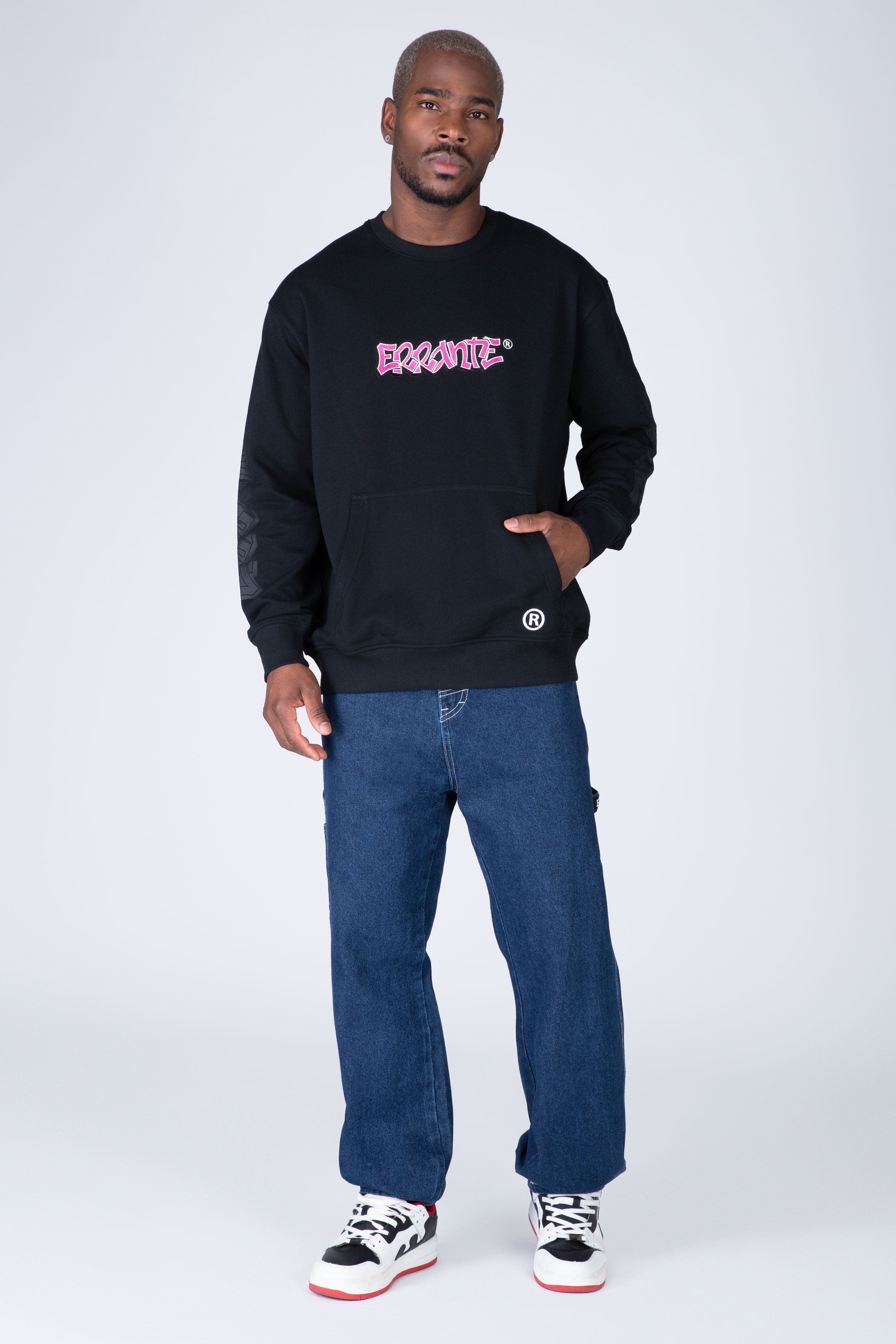 Poleron Crew Neck Graf Wear Negro ERRANTE