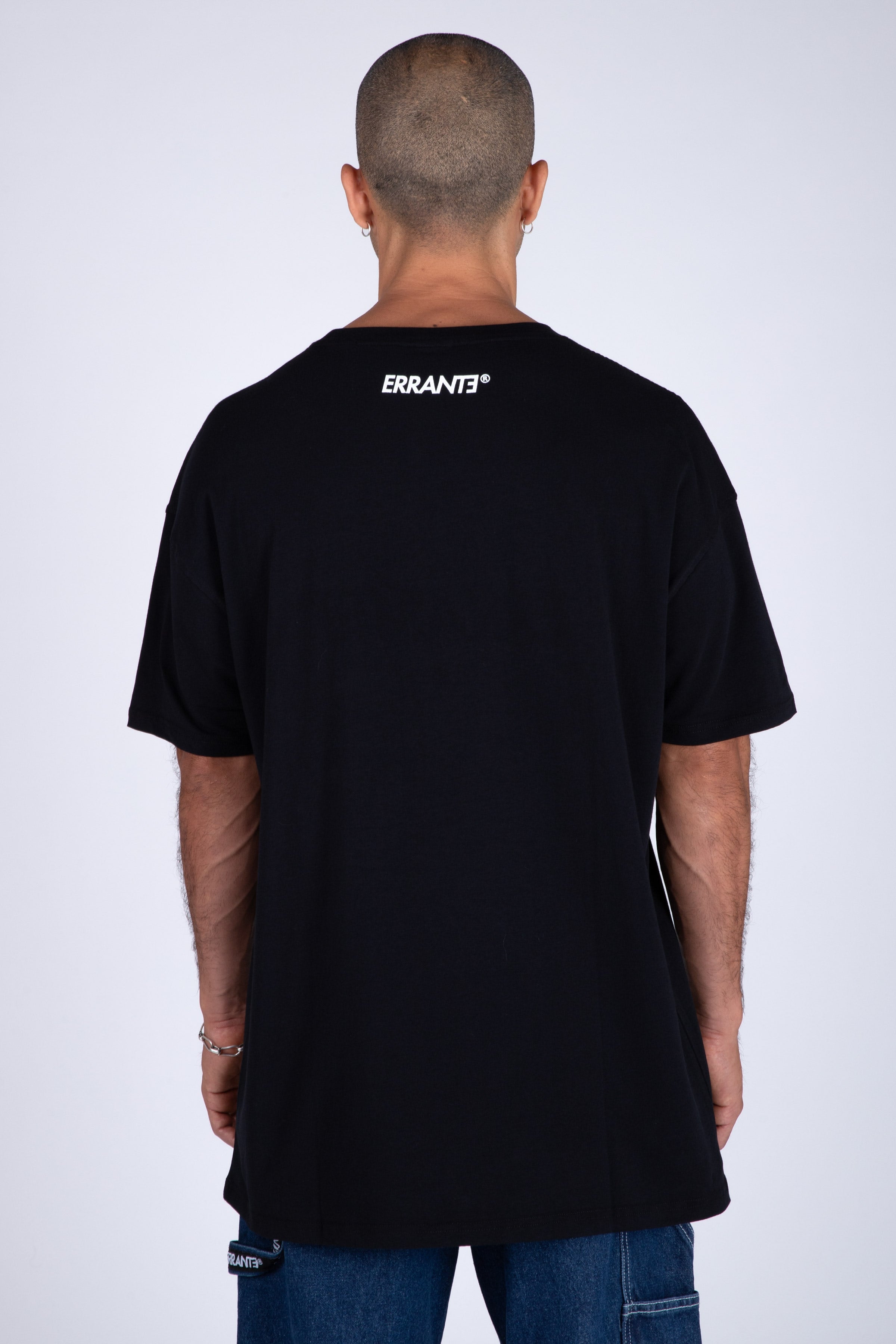 Polera Manga Corta Four Negro ERRANTE