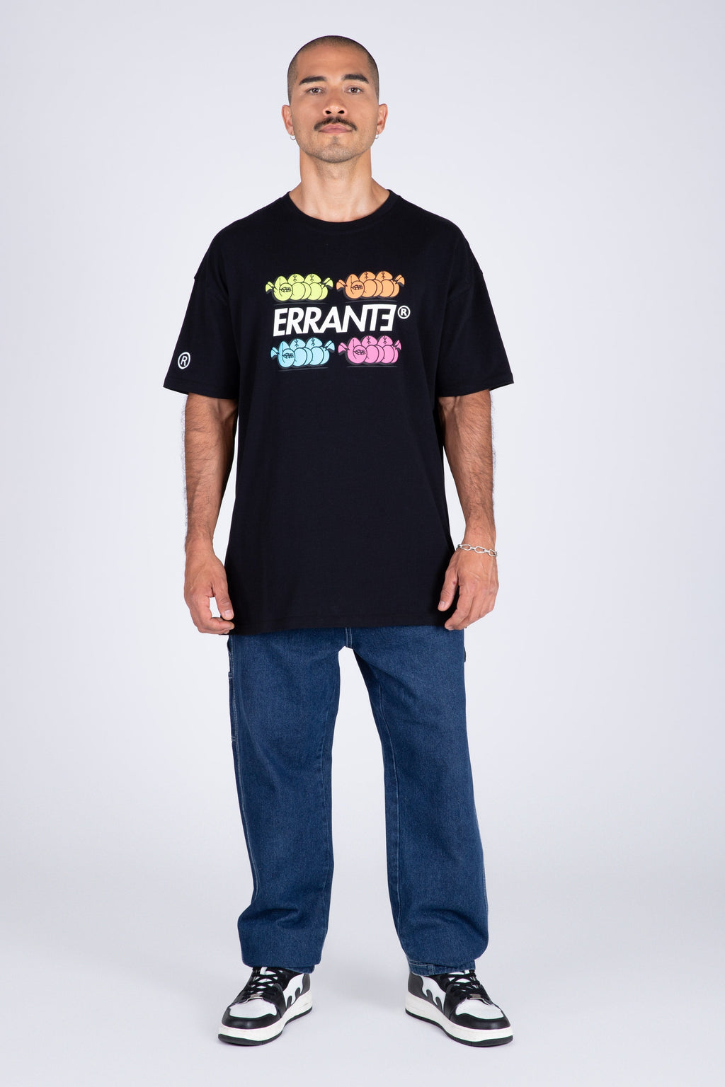 Polera Manga Corta Four Negro ERRANTE