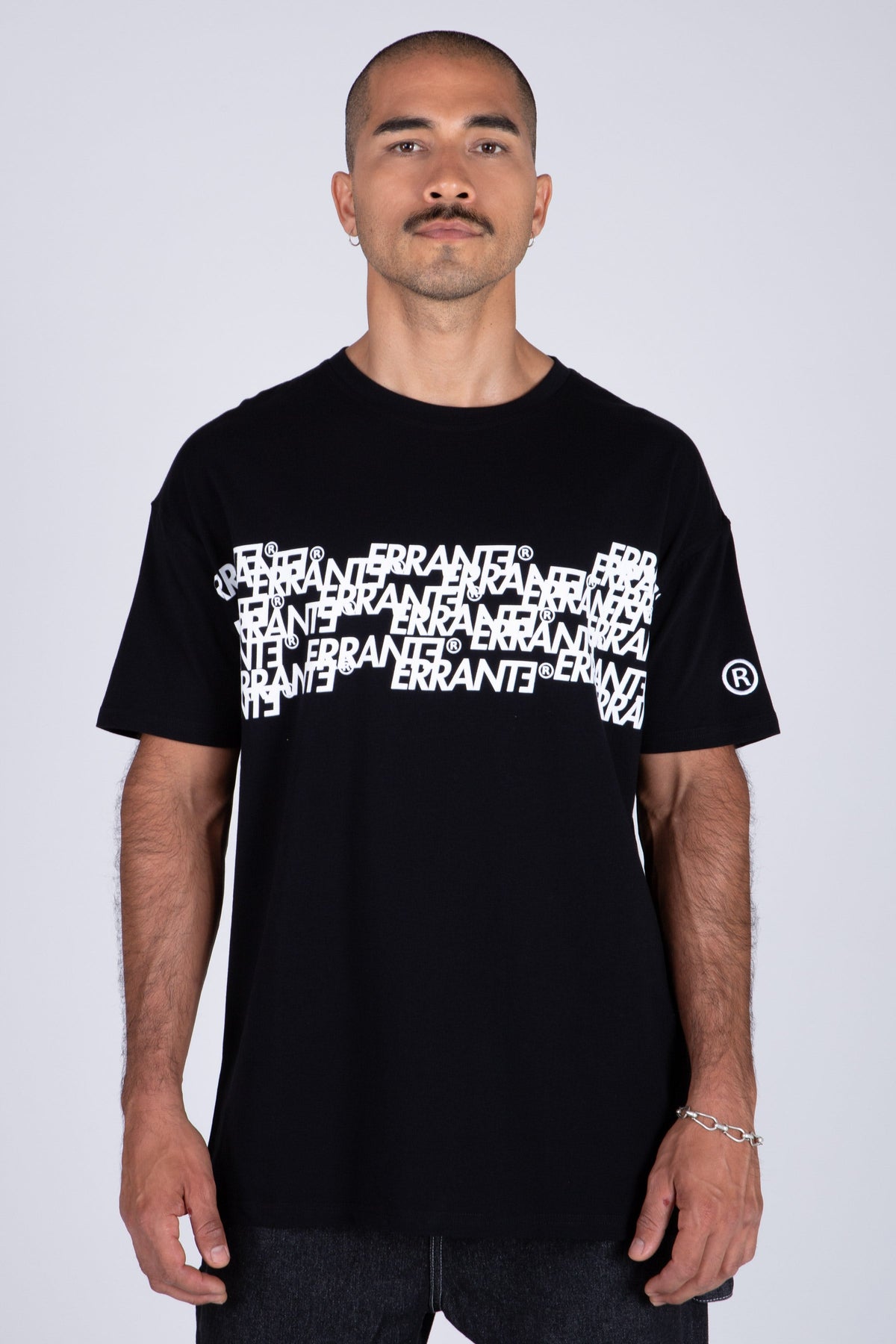 Polera Manga Corta Multi Negro ERRANTE