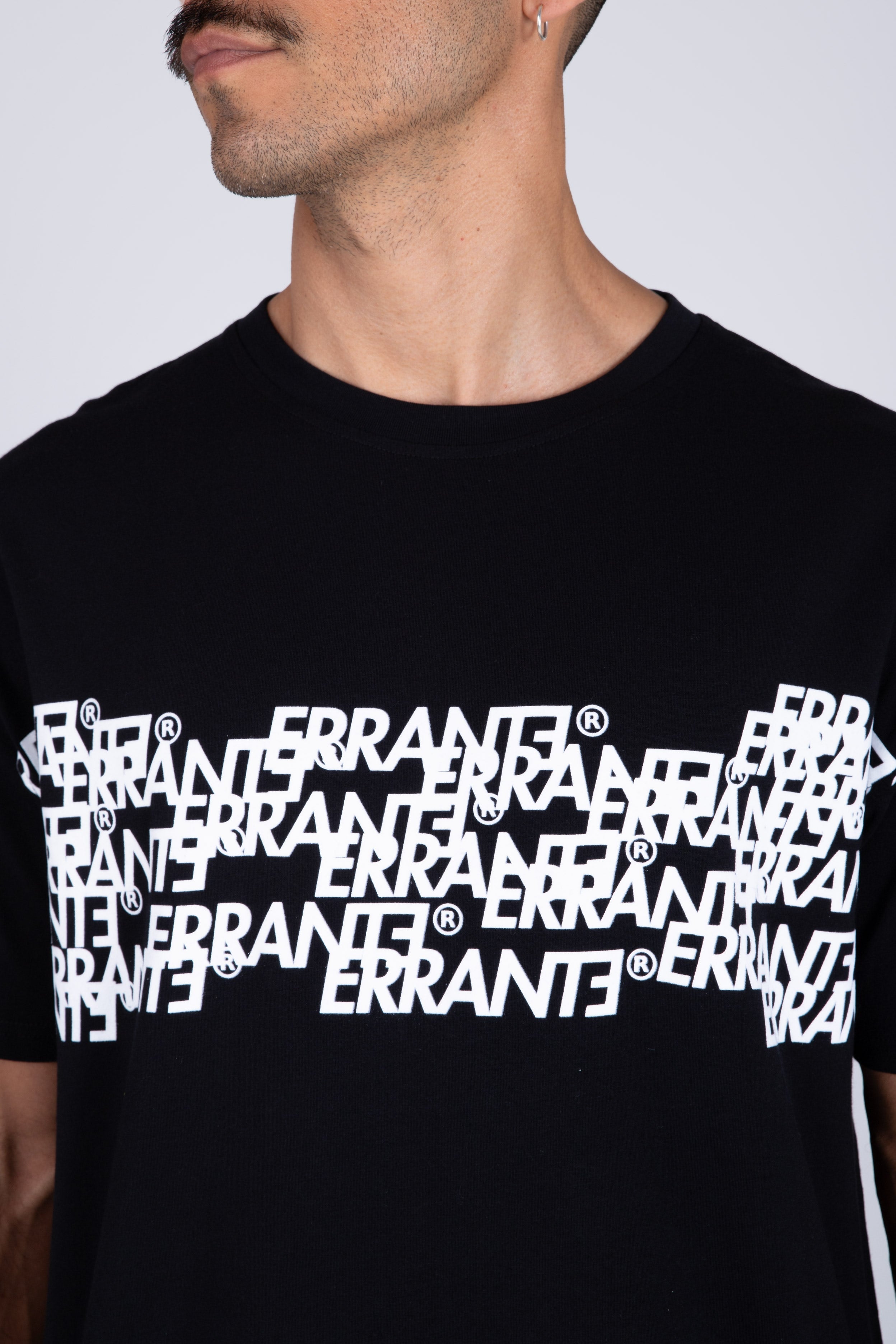 Polera Manga Corta Multi Negro ERRANTE