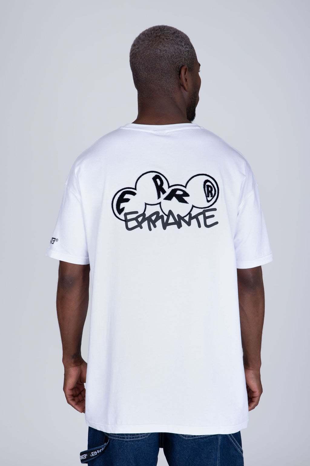 Polera Manga Corta Play Blanco ERRANTE