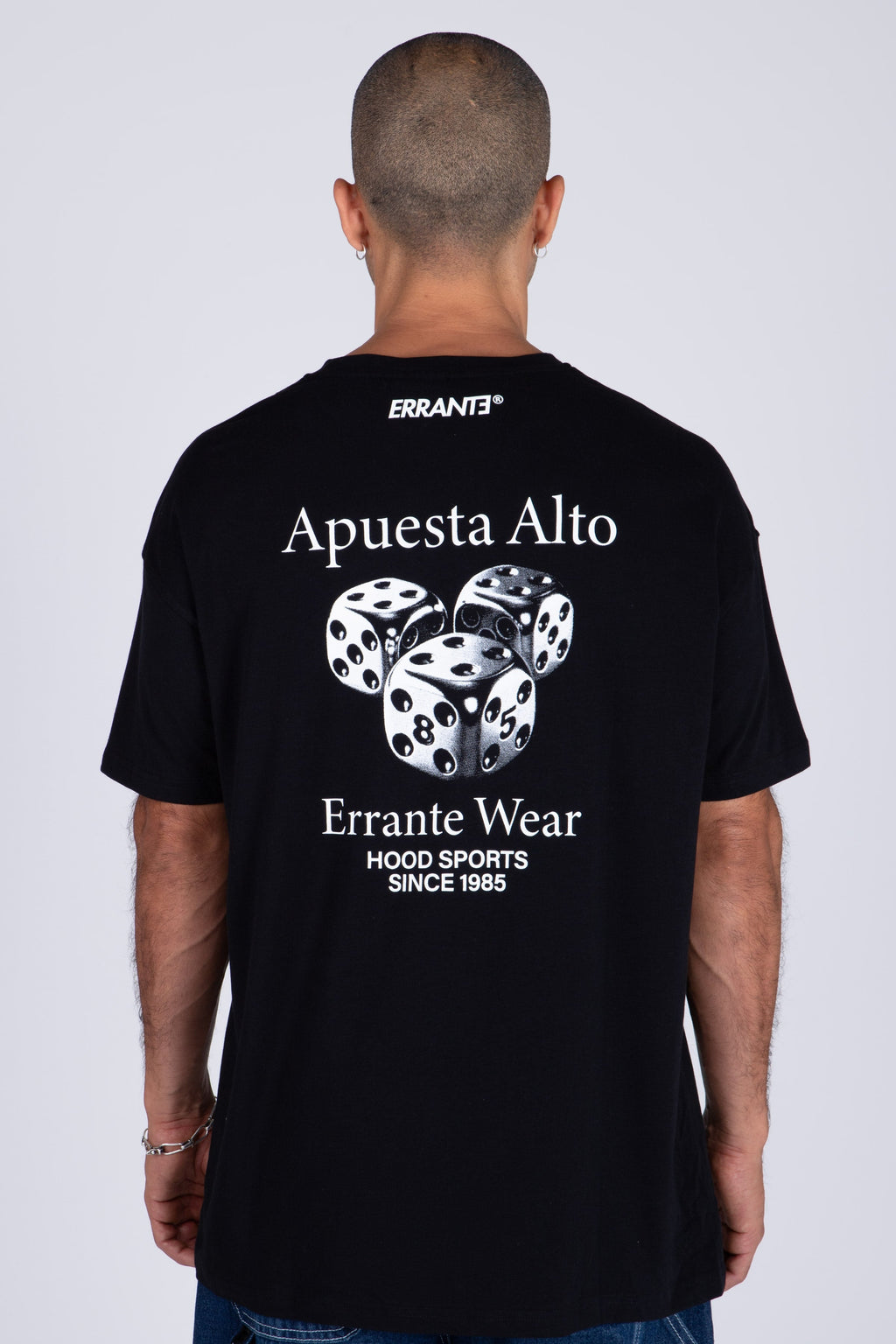 Polera Manga Corta Apuesta Alto Negro ERRANTE