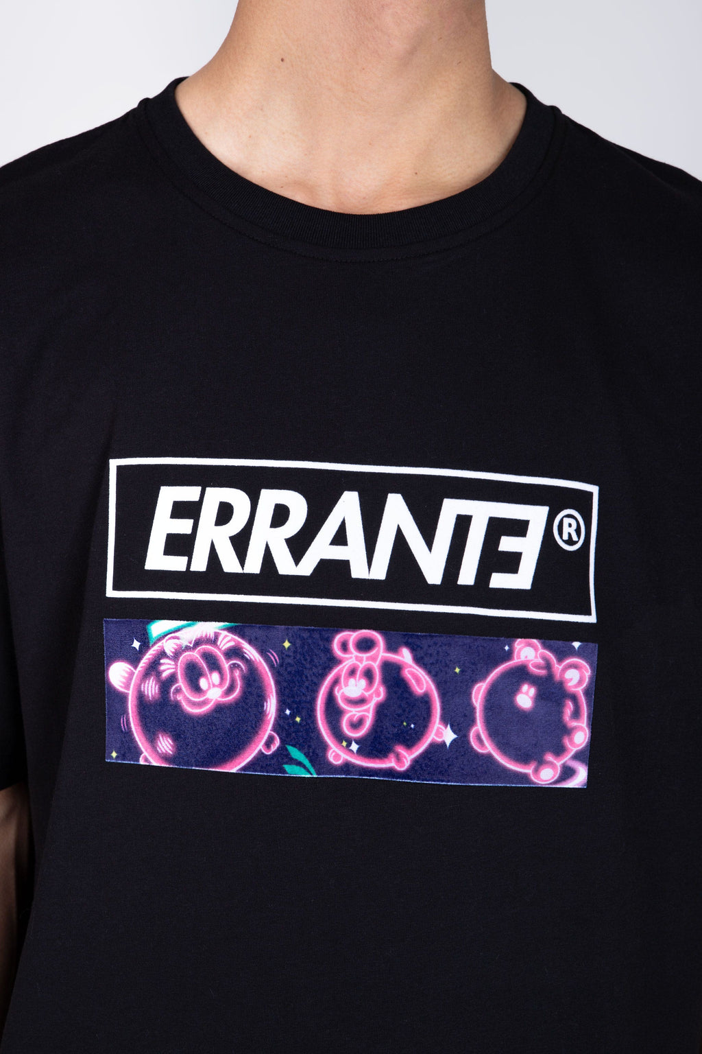Polera Manga Corta Garfield Boxywaii Negro ERRANTE