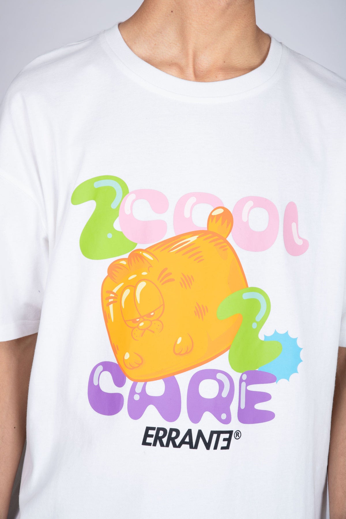 Polera Manga Corta Garfield Wondercat Beige ERRANTE