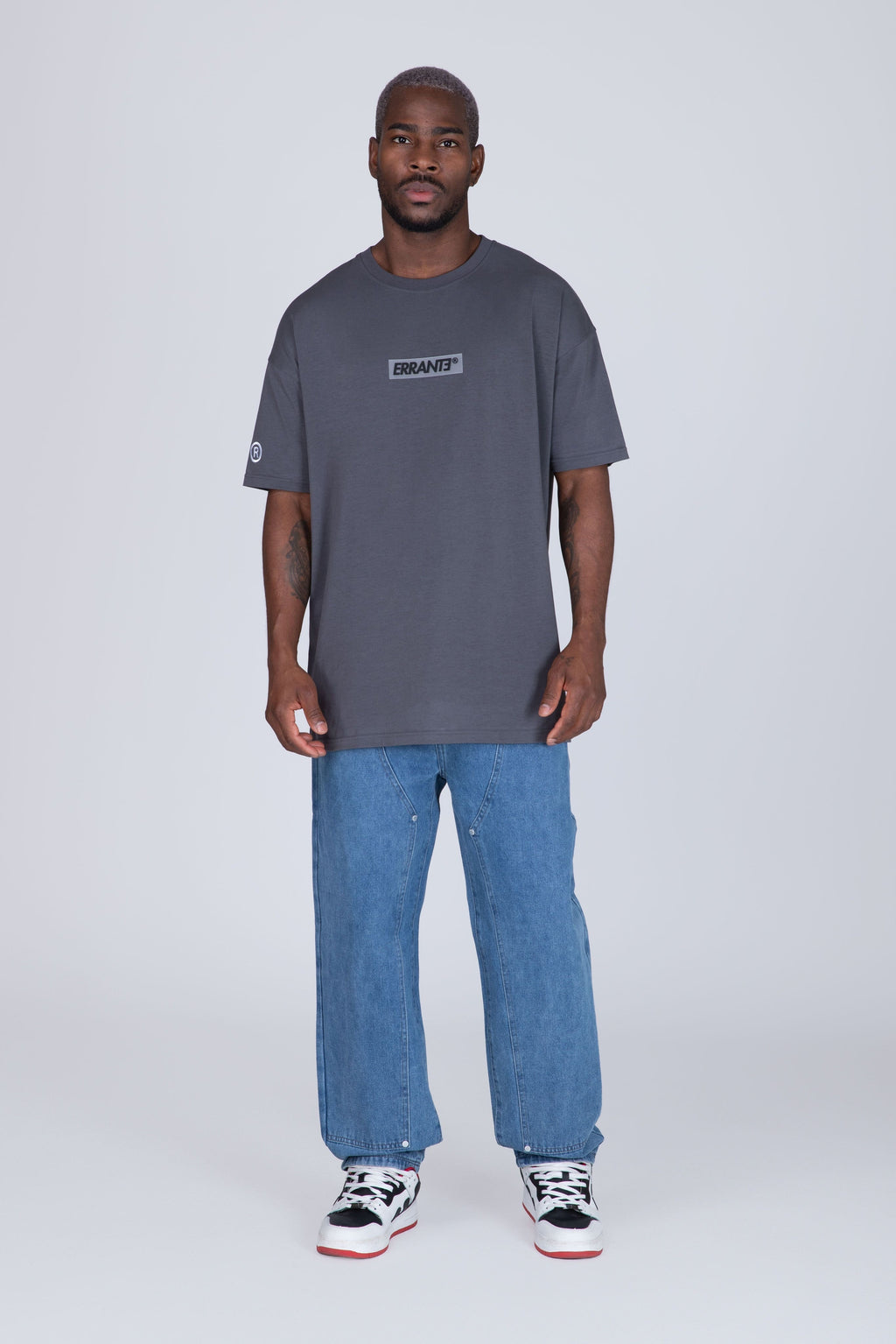 Polera Manga Corta Bare Gris ERRANTE