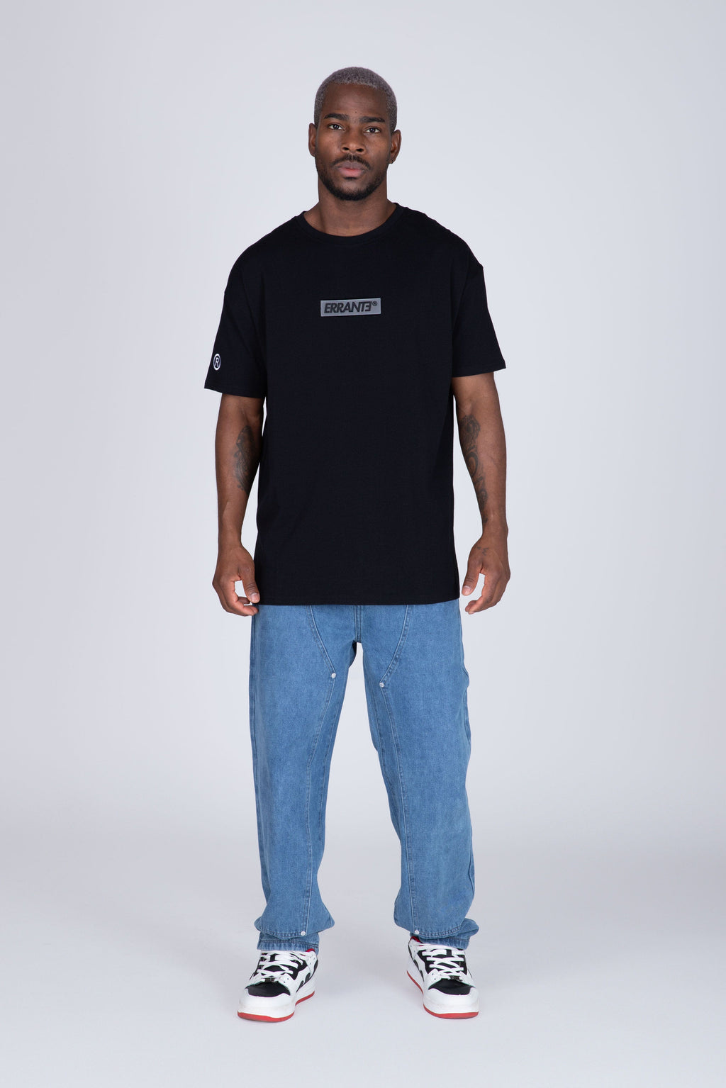 Polera Manga Corta Bare Negro ERRANTE